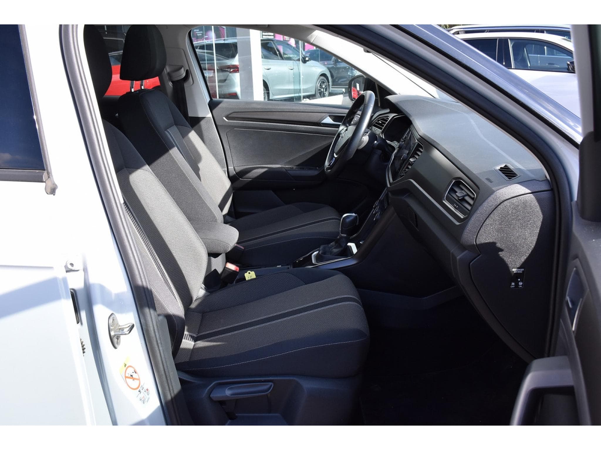 VW T-Roc 1.5 TSI Style DSG PANO ACC SIDE PARK CAM KEYLESS 1° MAIN (2018) - Photo 7