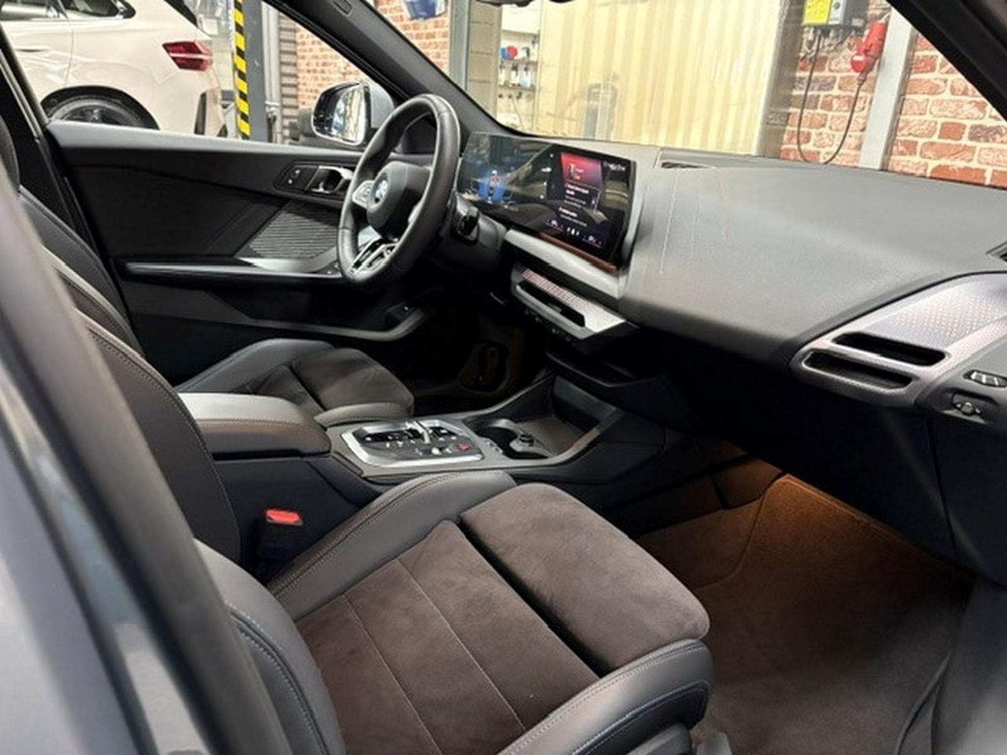 BMW 120 120iA 170cv Auto M-SPORT (New Modèle) (2025) - Photo 8