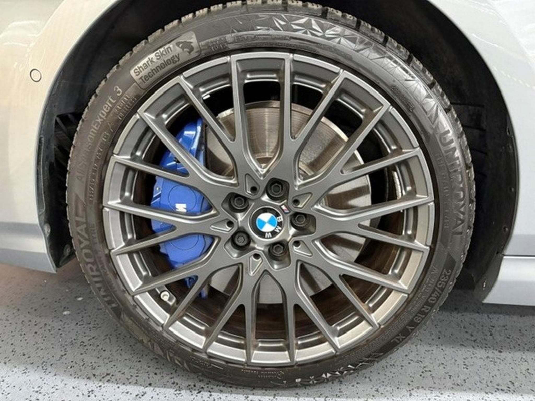 BMW M135 M135iA 2.0 301cv Auto xDrive M-SPORT(New Model) (2026) - Photo 3
