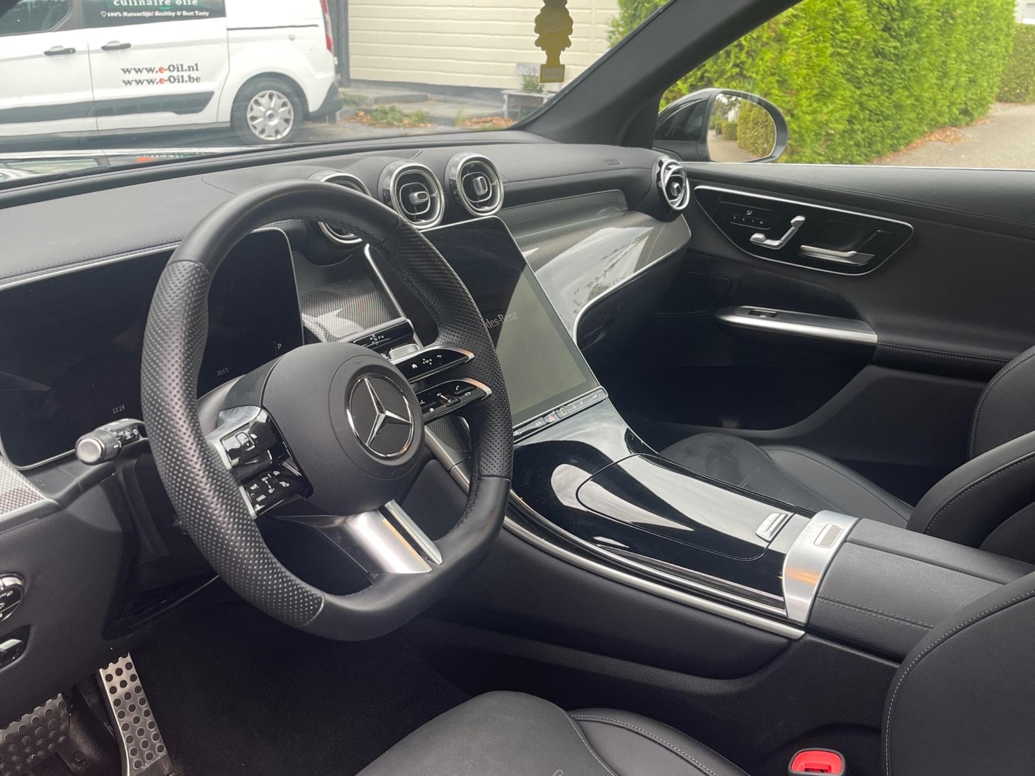 Mercedes GLC 200 D 4MATIC STAR EDITION (2025) - Photo 5