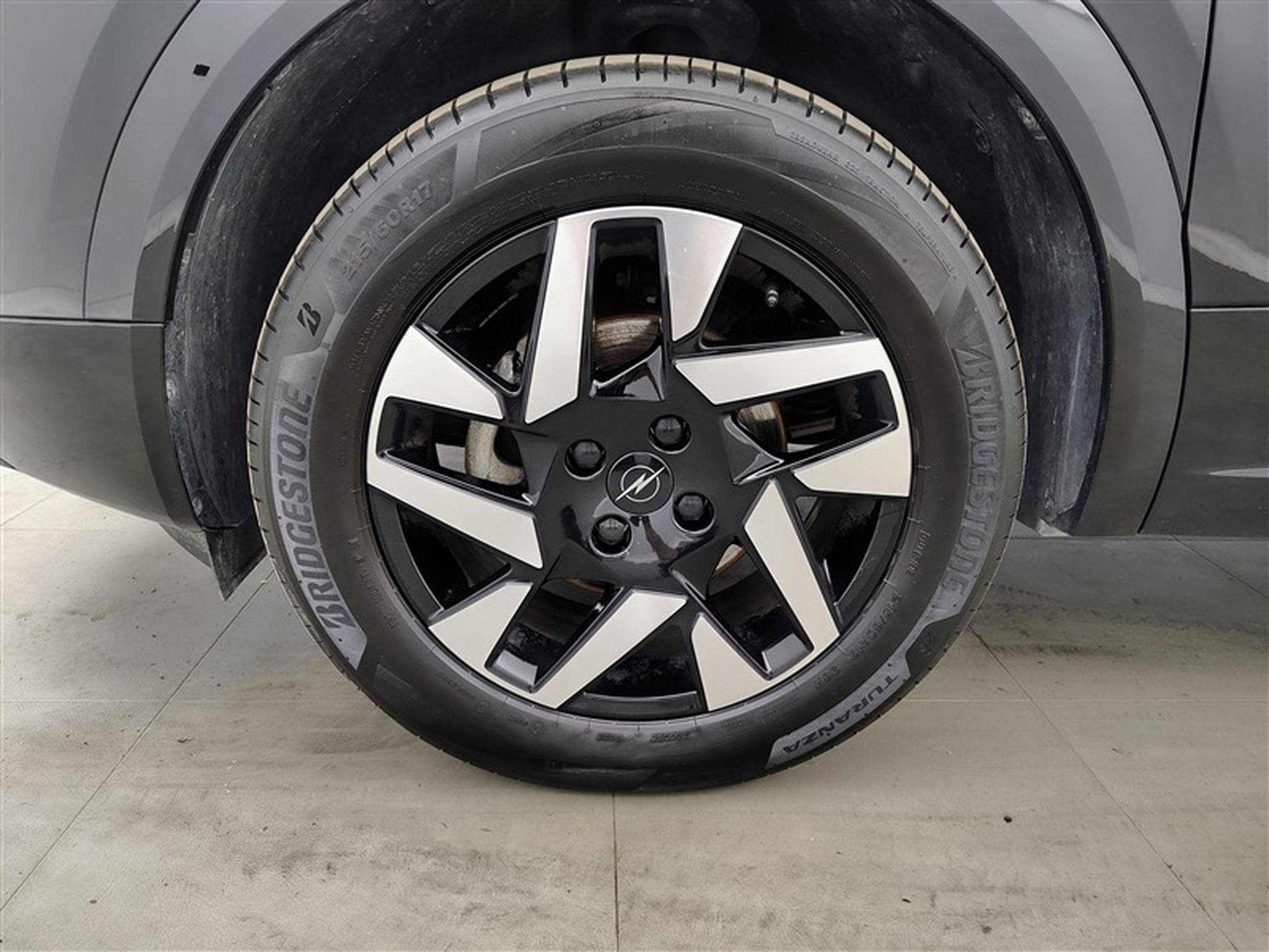 Opel Mokka 1.2 Turbo 136Cv GS CARPLAY / CAMERA / FULL LED (2025) - Foto 6