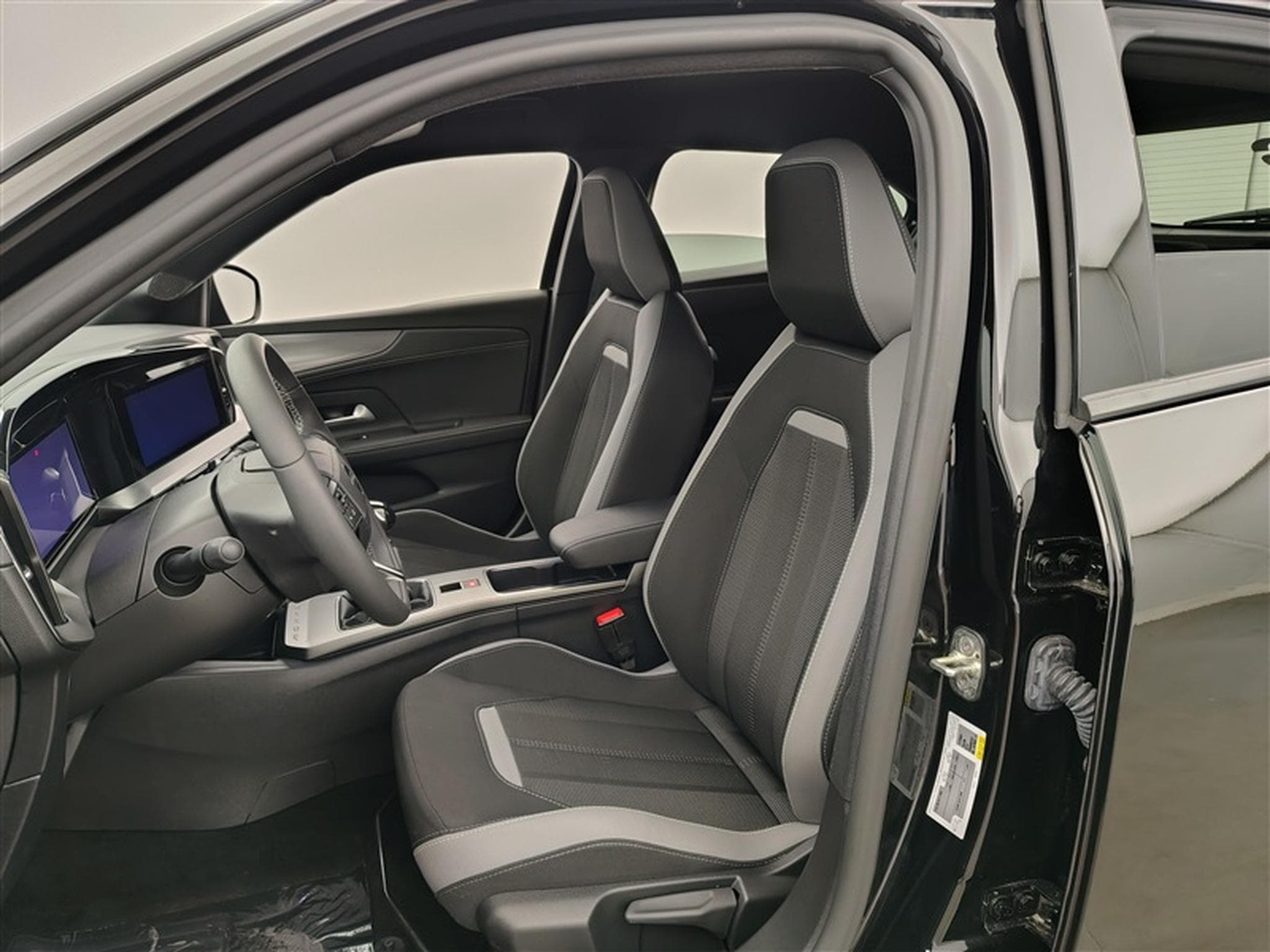 Opel Mokka 1.2 Turbo 136Cv GS CARPLAY / CAMERA / FULL LED (2025) - Foto 7