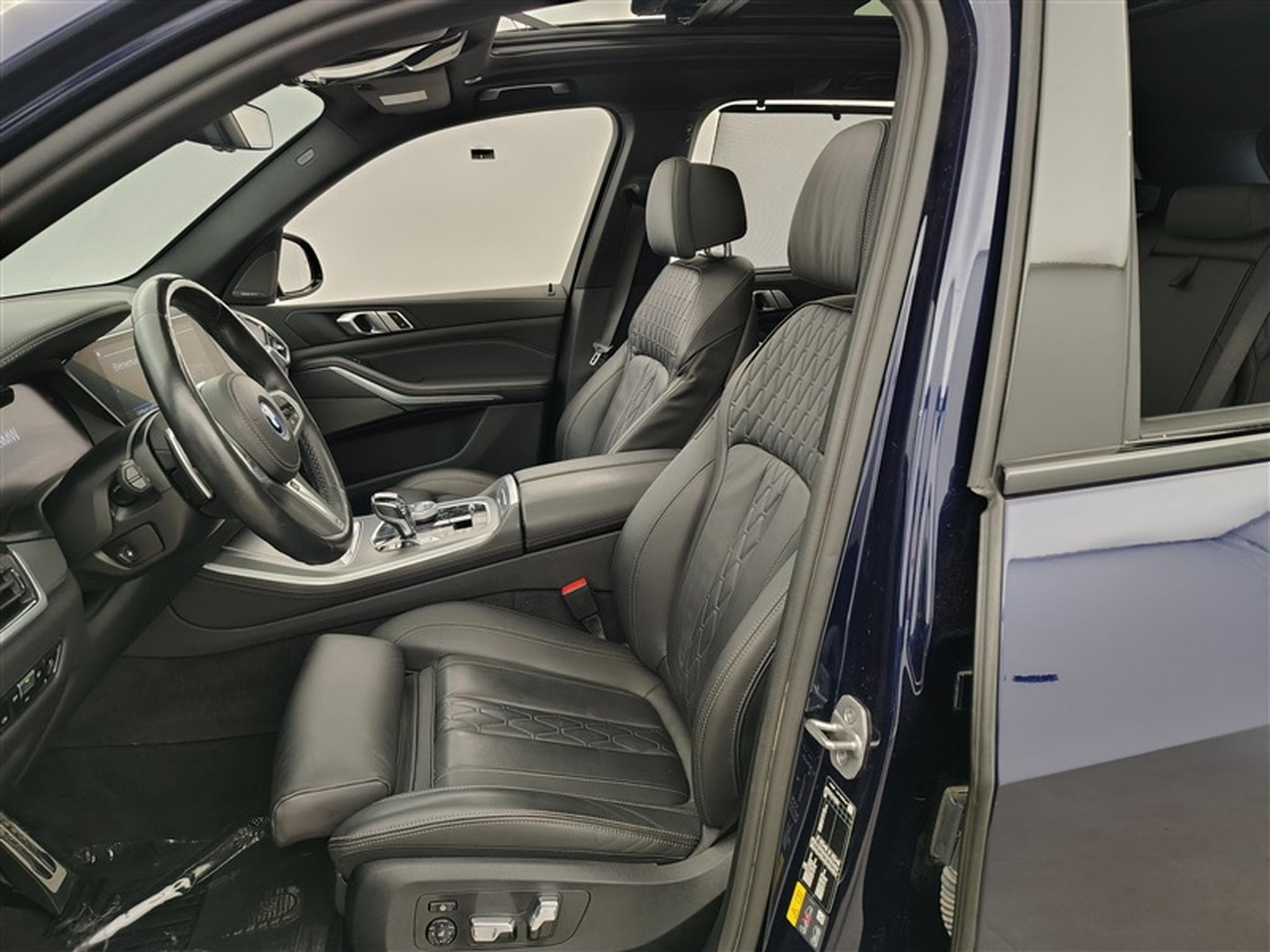 BMW X5 PHEV 3.0A xDrive45e / PACK M / TOIT PANO / LAZER / (2022) - Foto 7
