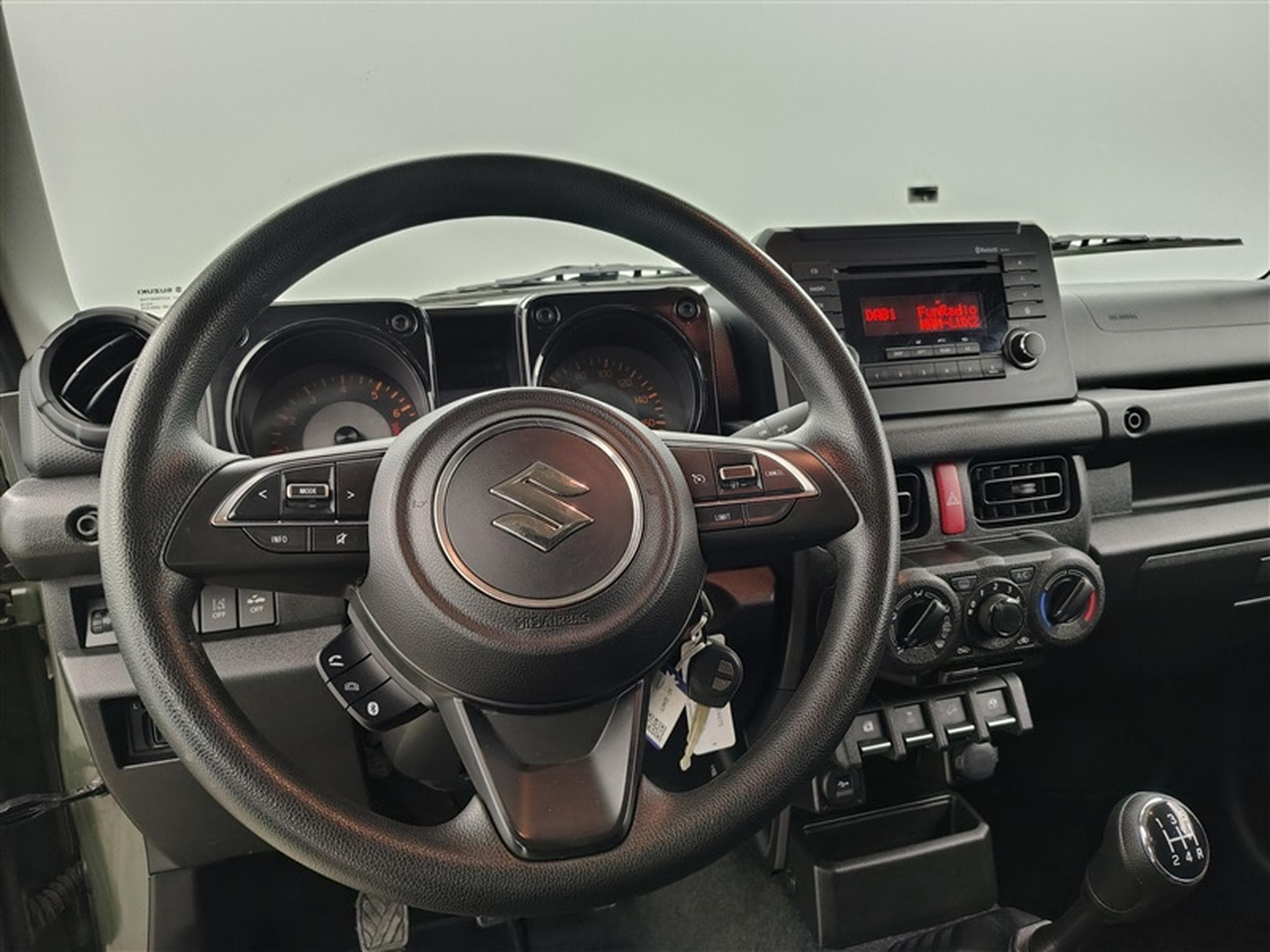 Suzuki Jimny 1.5i 4x4 GL CLIM / BLUETOOTH (2022) - Foto 9