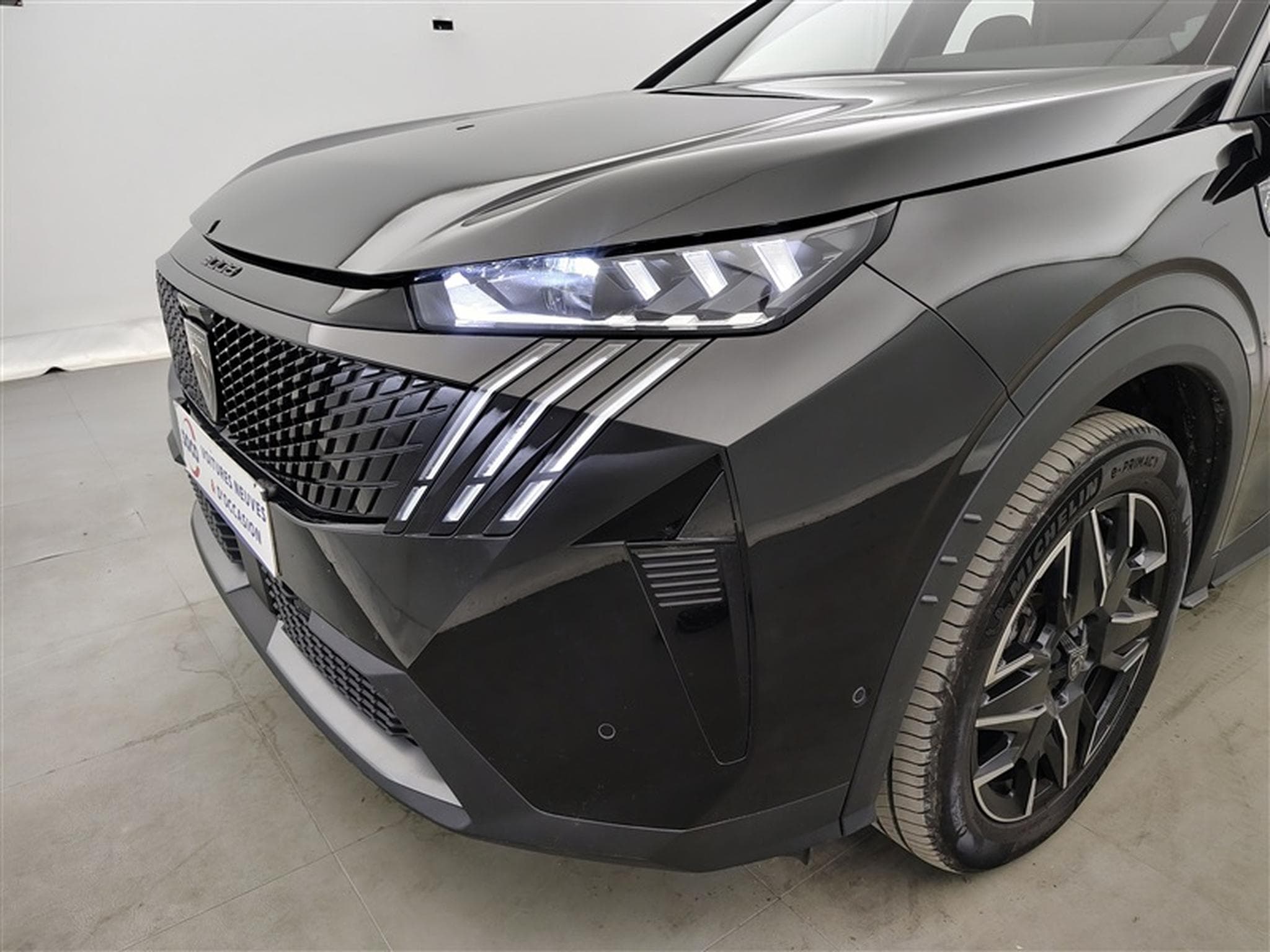 Peugeot 3008 1.2 HYBRID 145cv e-DSC6 GT NAVI / FULL LED / PANO / CAMERA (2025) - Foto 15