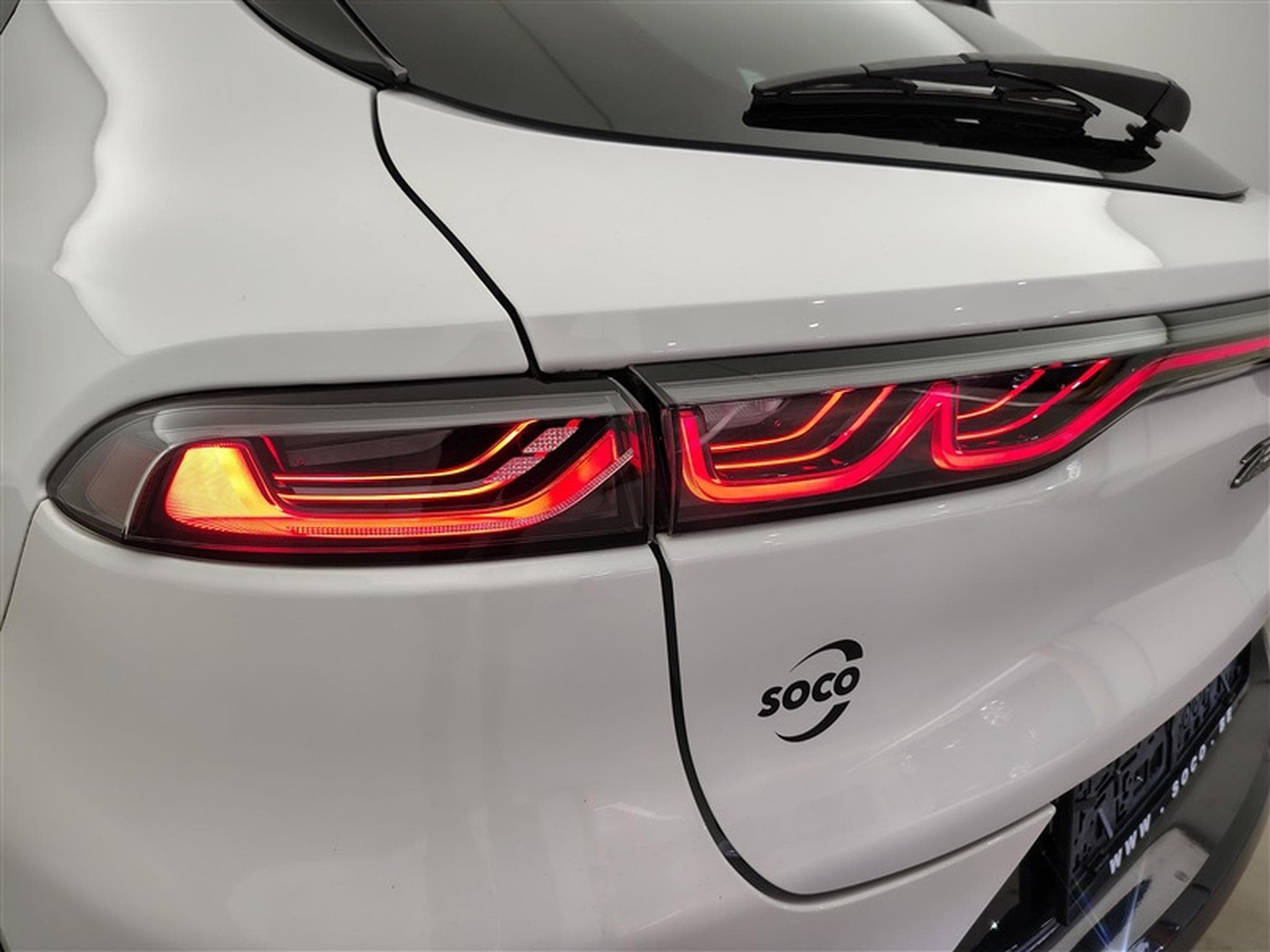 Alfa-Romeo Tonale 1.5 MHEV VGT Veloce°NAV°CARPLAY°FULL LED°CAM°T.OUV°S.CHAUF (2023) - Foto 16
