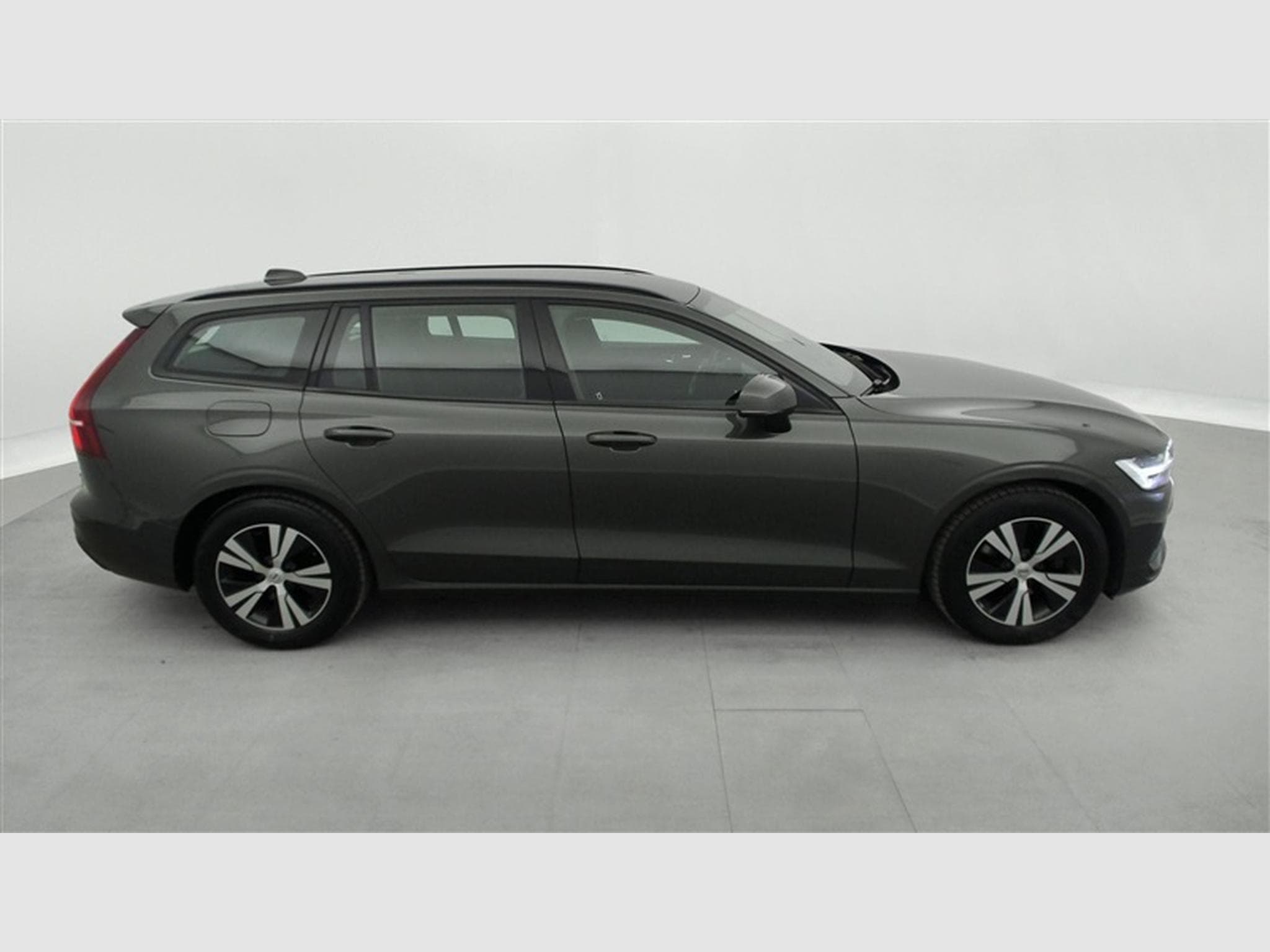 Volvo V60 2.0 D3 Geartronic Business Edition NAVI / FULL LED / CAMERA (2020) - Photo 25
