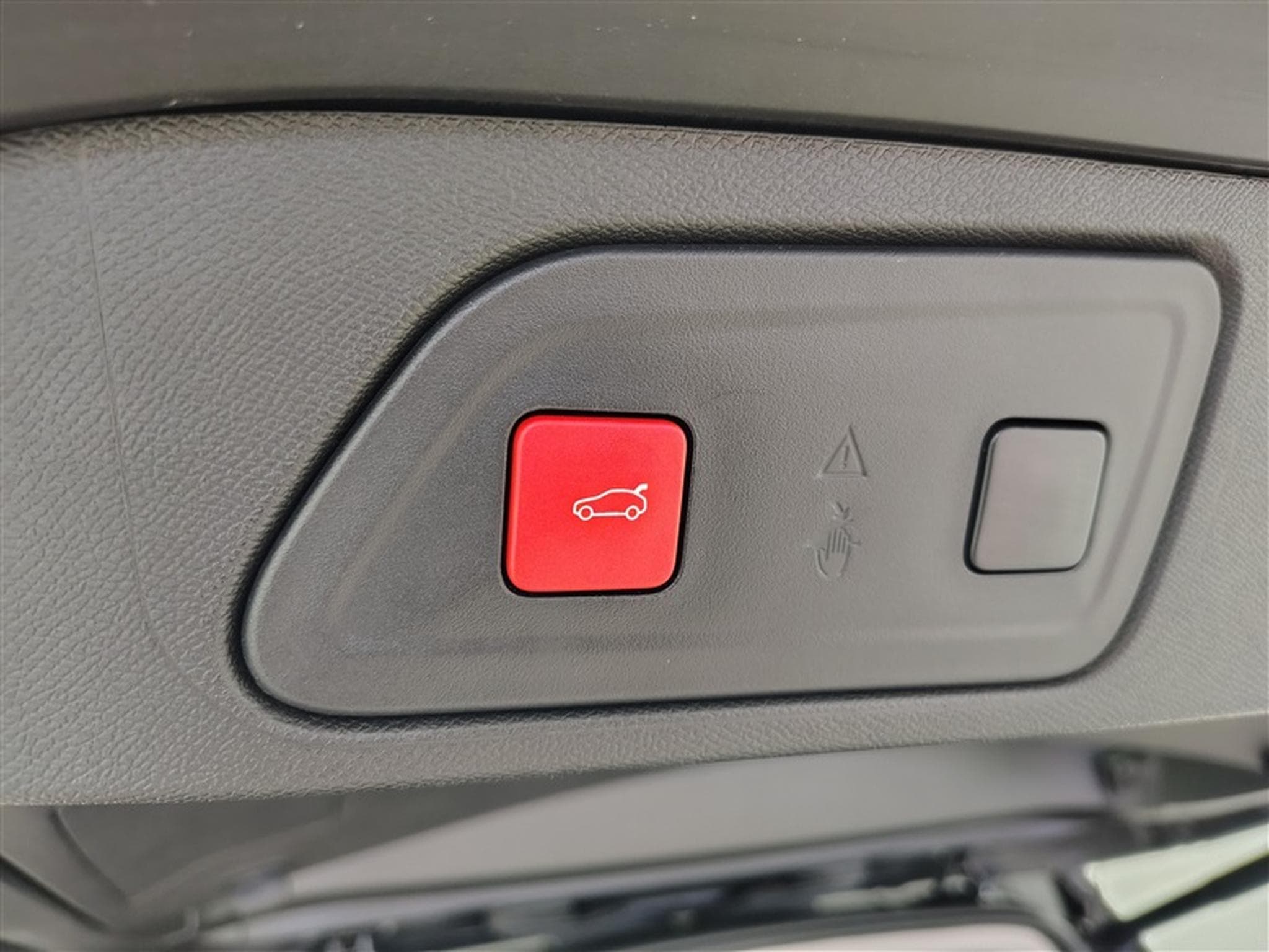 Citroen C5 Aircross 1.5 BlueHDi MAX PACK BLACK + TECHNO NAVI / CUIR / FULL LED (2024) - Foto 19