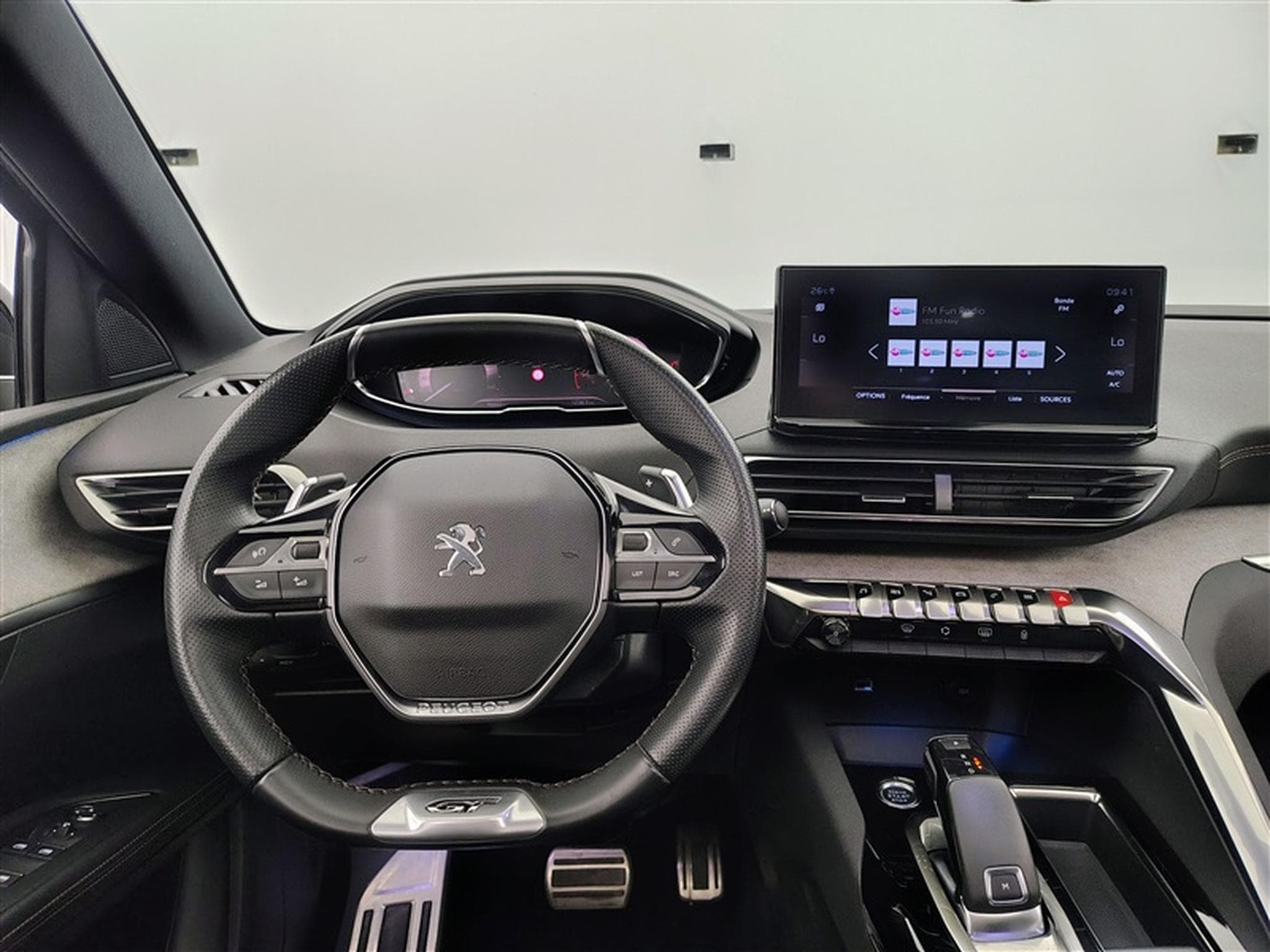 Peugeot 5008 1.2 PureTech 130Cv EAT8 GT NAVI / TO PANO (2021) - Photo 9
