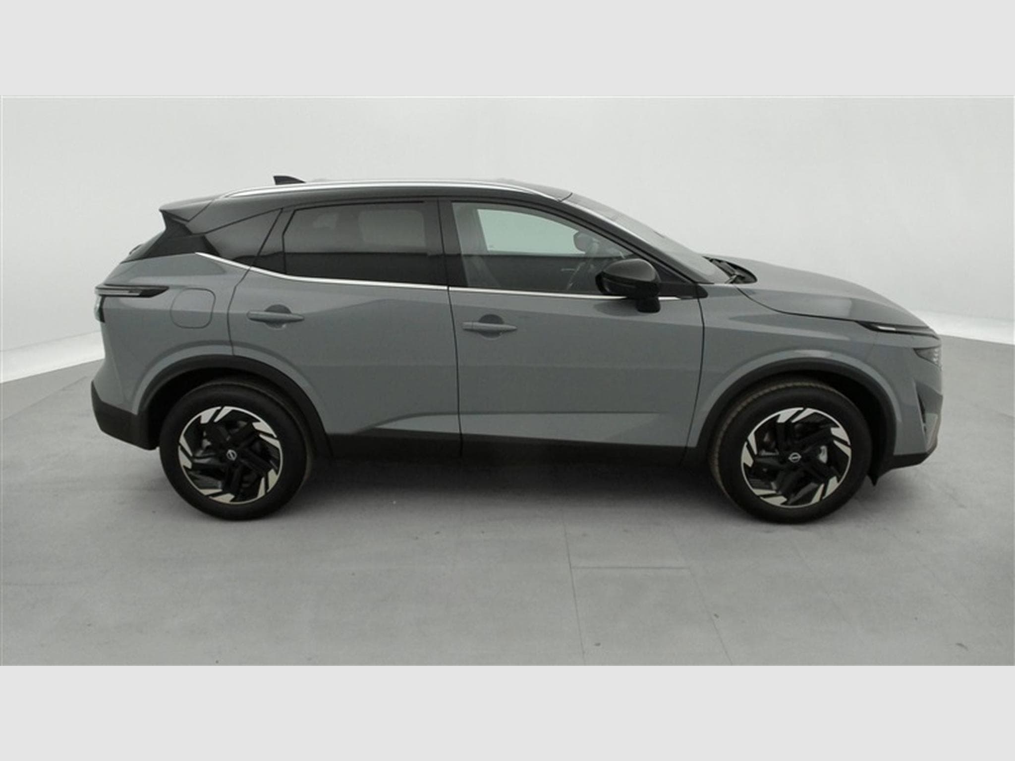Nissan Qashqai 1.3 DIG-T MHEV X-Tronic N-Connecta CARPLAY / FULL LED / CAM (2026) - Photo 25