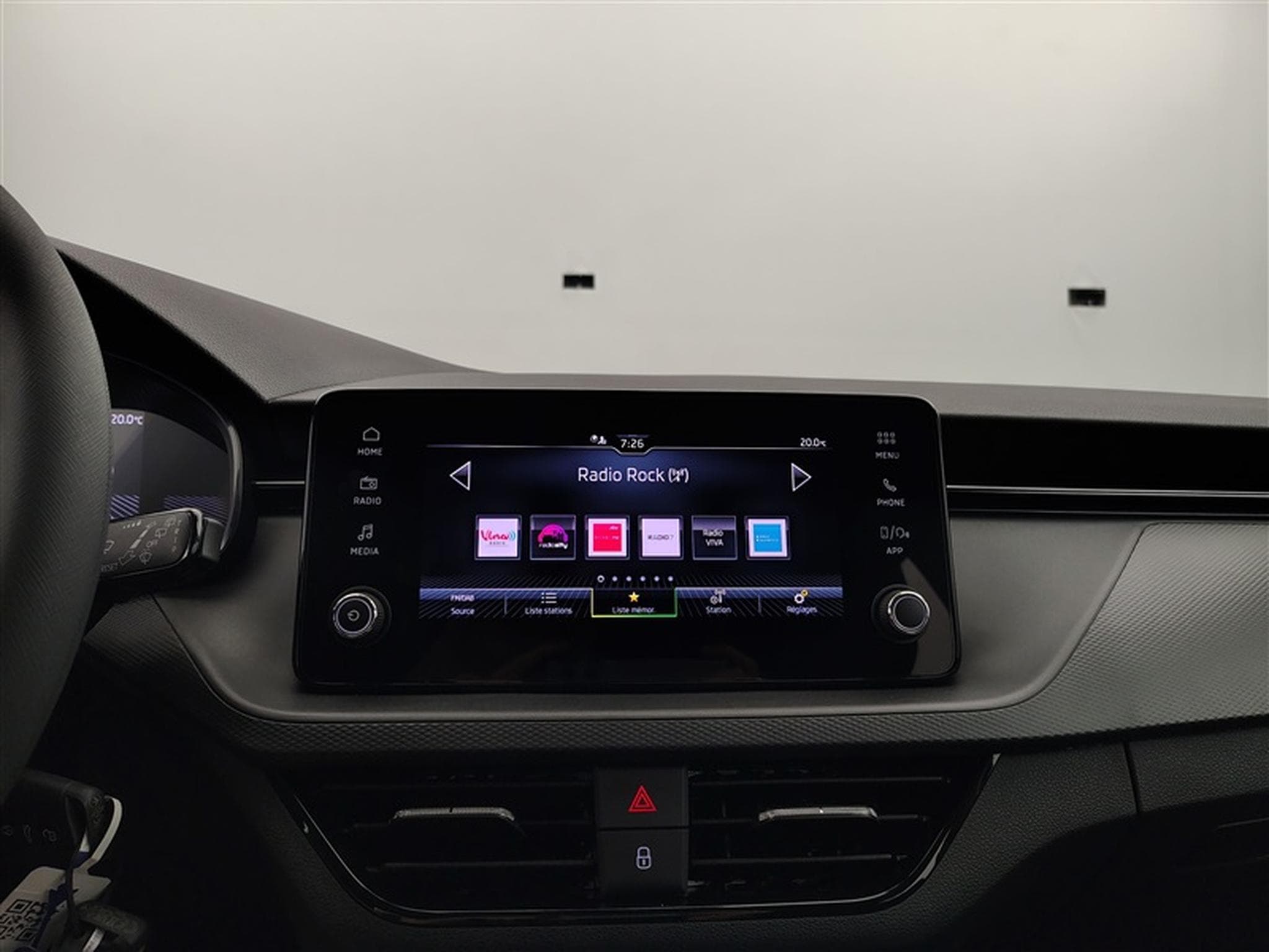 Skoda Scala 1.0 TSI 95cv Clever CARPLAY / FULL LED / PDC AR (2026) - Foto 11