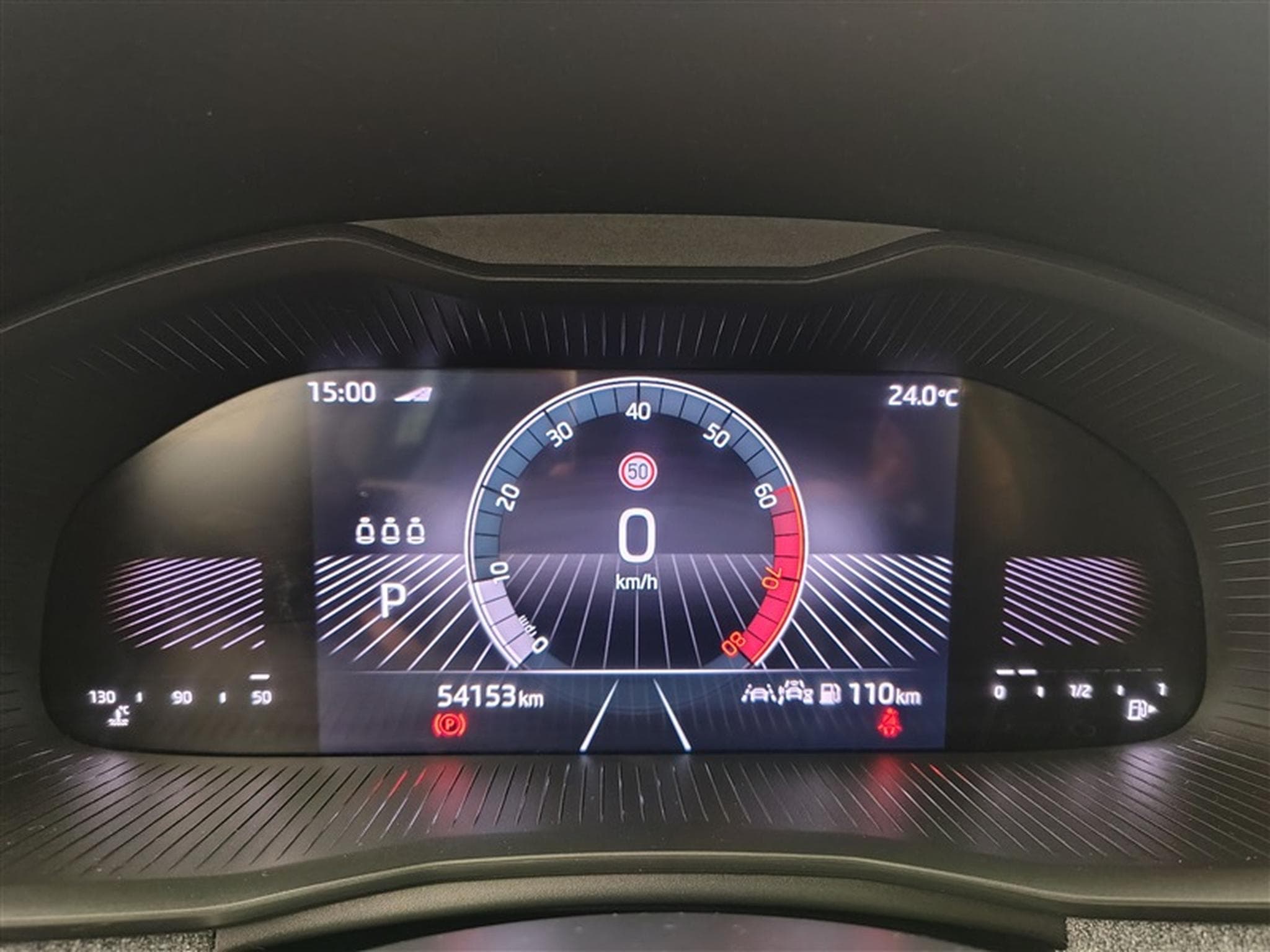 Skoda Kamiq 1.0 TSI 115Cv DSG7 Black Dots CARPLAY / CAMERA / FULL LED (2024) - Foto 10