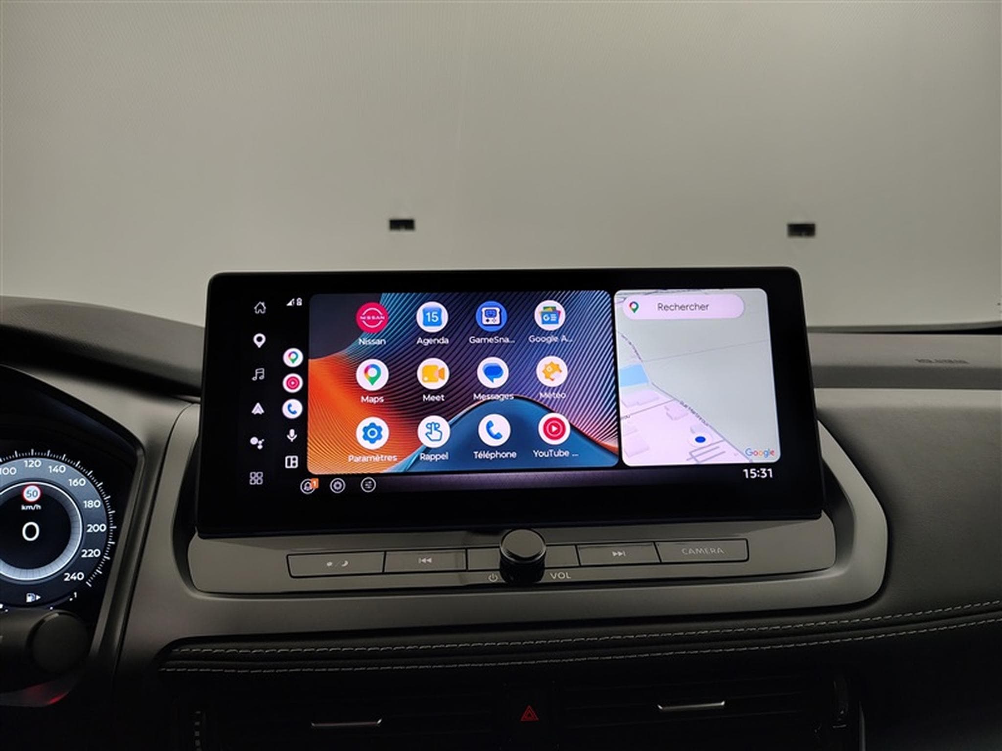 Nissan Qashqai 1.3 DIG-T MHEV X-Tronic N-Connecta CARPLAY / FULL LED / CAM (2026) - Photo 18