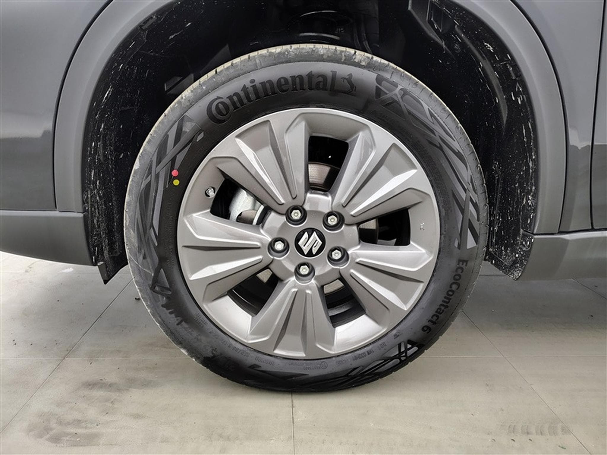 Suzuki Vitara 1.4 Turbo 110cv AT6 GL+ NAVI / FULL LED / CAMERA / KEYLESS (2026) - Photo 6