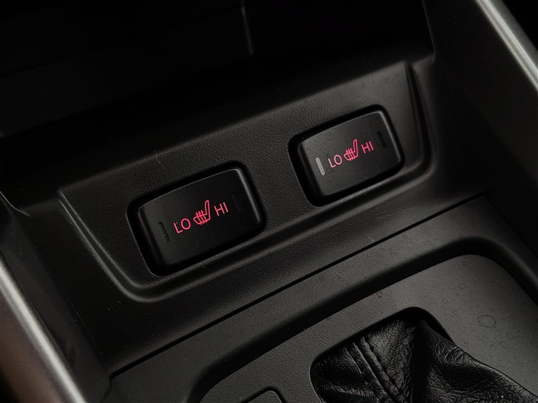 Suzuki Vitara 1.4 Turbo 110cv AT6 GL+ NAVI / FULL LED / CAMERA / KEYLESS (2026) - Photo 18