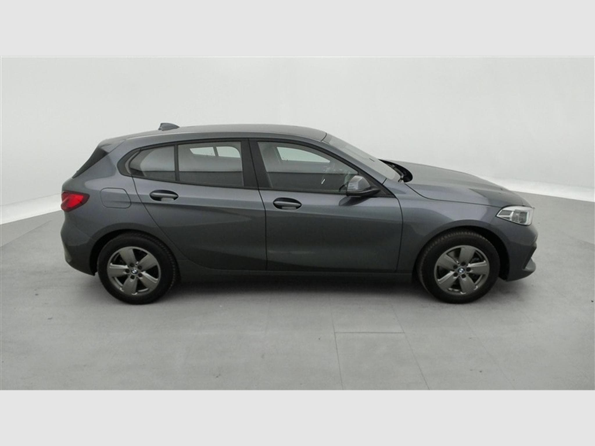 BMW 116 i Business Line NAVI / FULL LED / ALU / PDC (2021) - Photo 24
