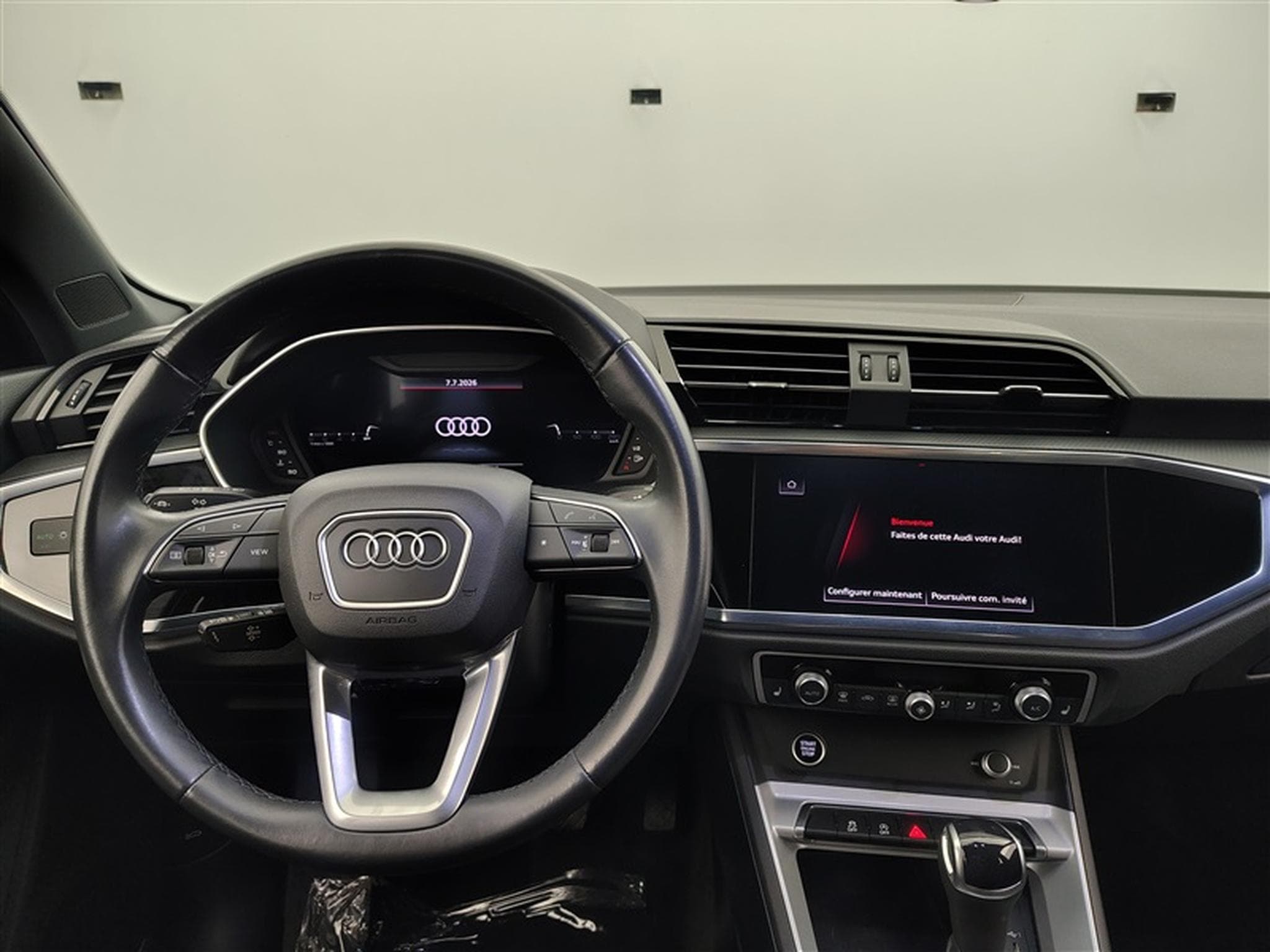 Audi Q3 35 TFSI S-line **NAVI/CAM/ALCANTARA/AUTO** (2023) - Foto 9