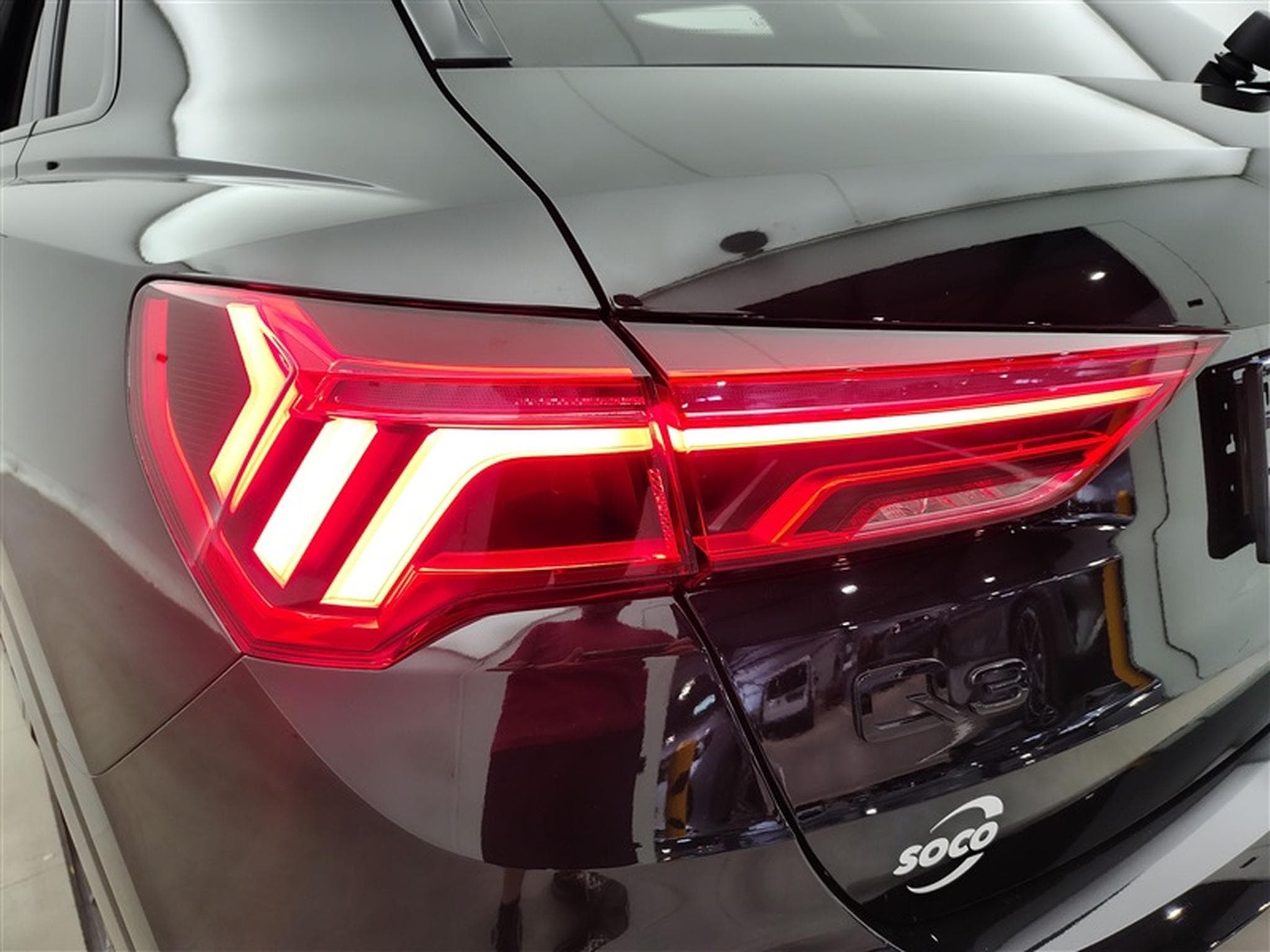 Audi Q3 35 TFSI S-line **NAVI/CAM/ALCANTARA/AUTO** (2023) - Foto 16