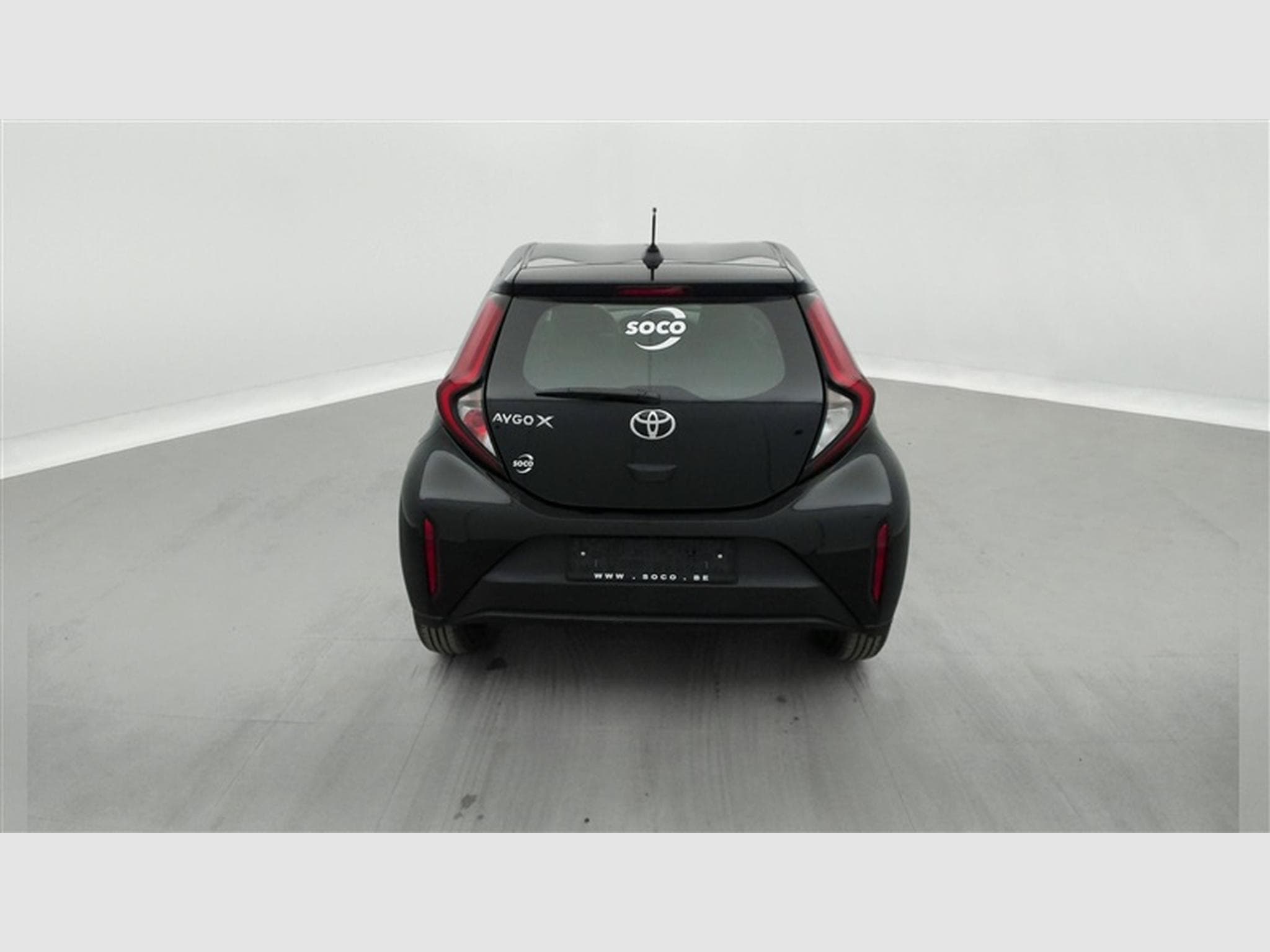 Toyota Aygo 1.0i VVT-i Play CARPLAY / CAMERA (2024) - Foto 5