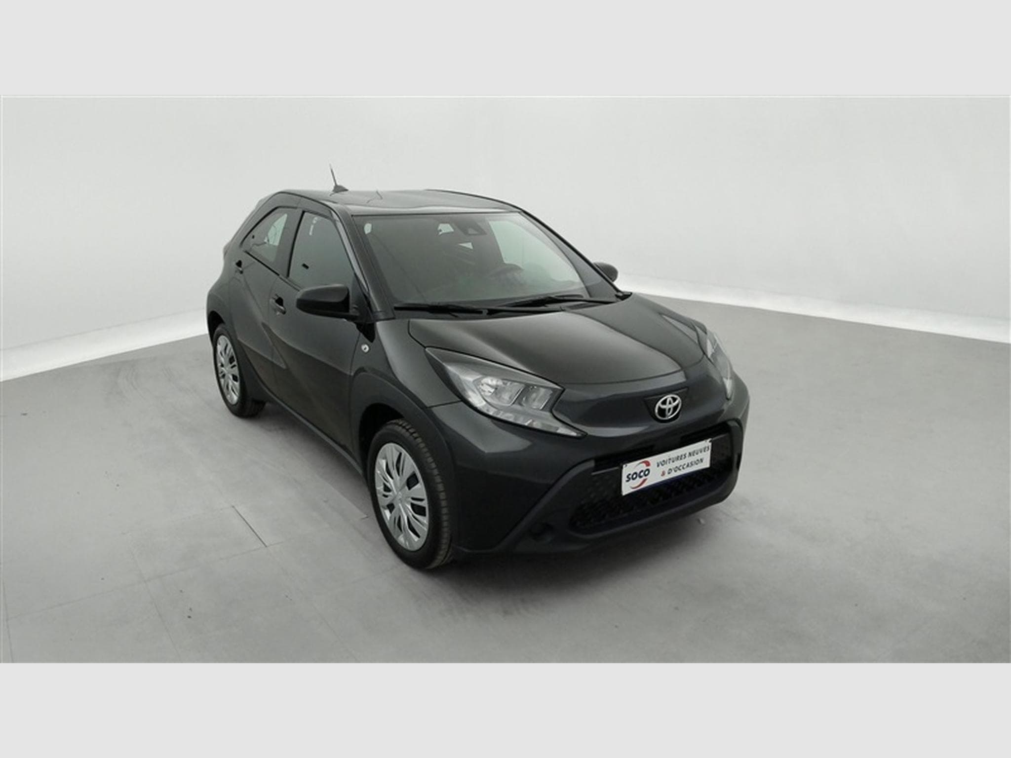Toyota Aygo 1.0i VVT-i Play CARPLAY / CAMERA (2024) - Foto 21