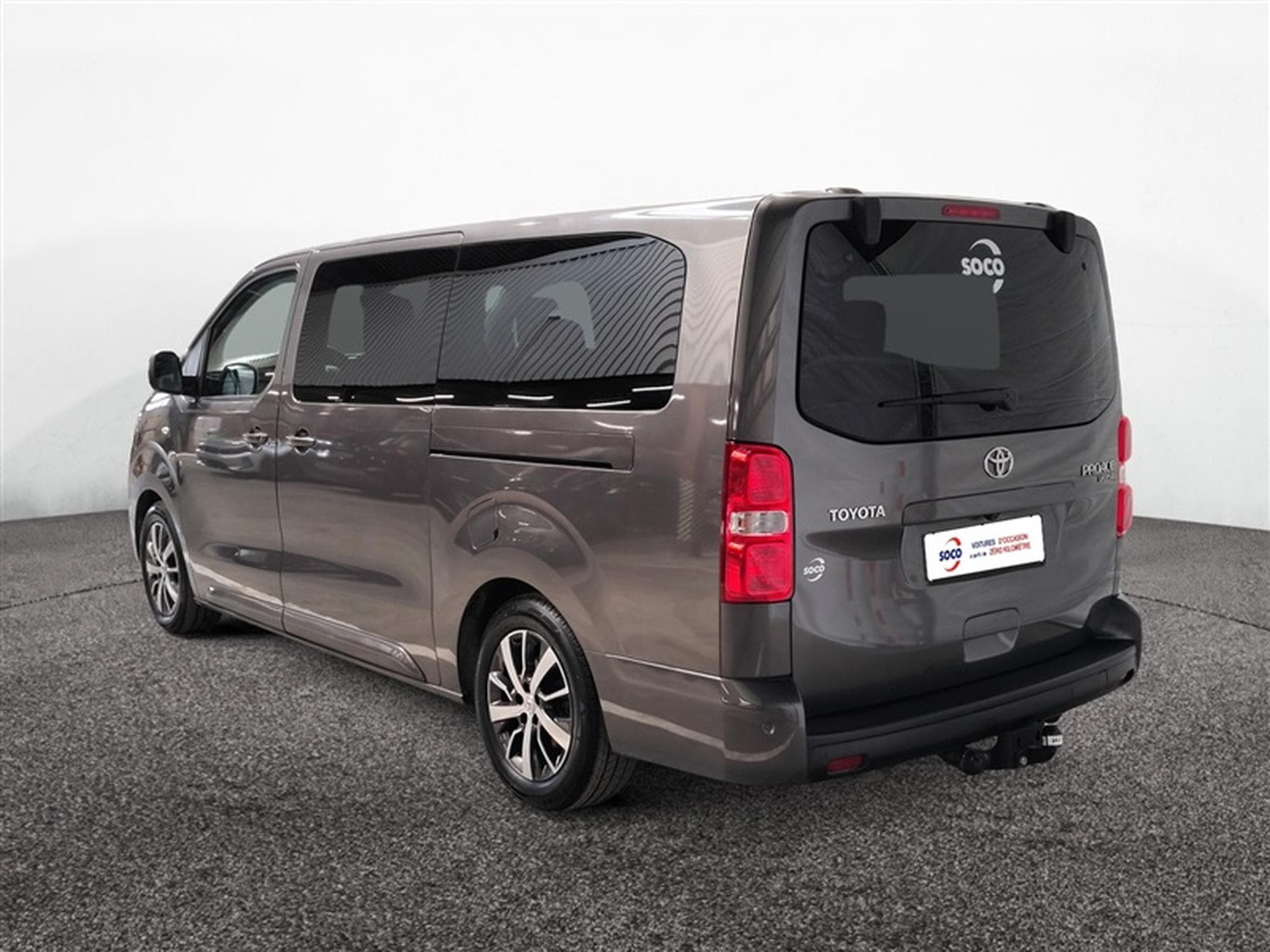 Toyota Proace Auto VIP 6 Pl LONG Cuir / Navi CarPlay / PDC / Caméra /... (2024) - Foto 2