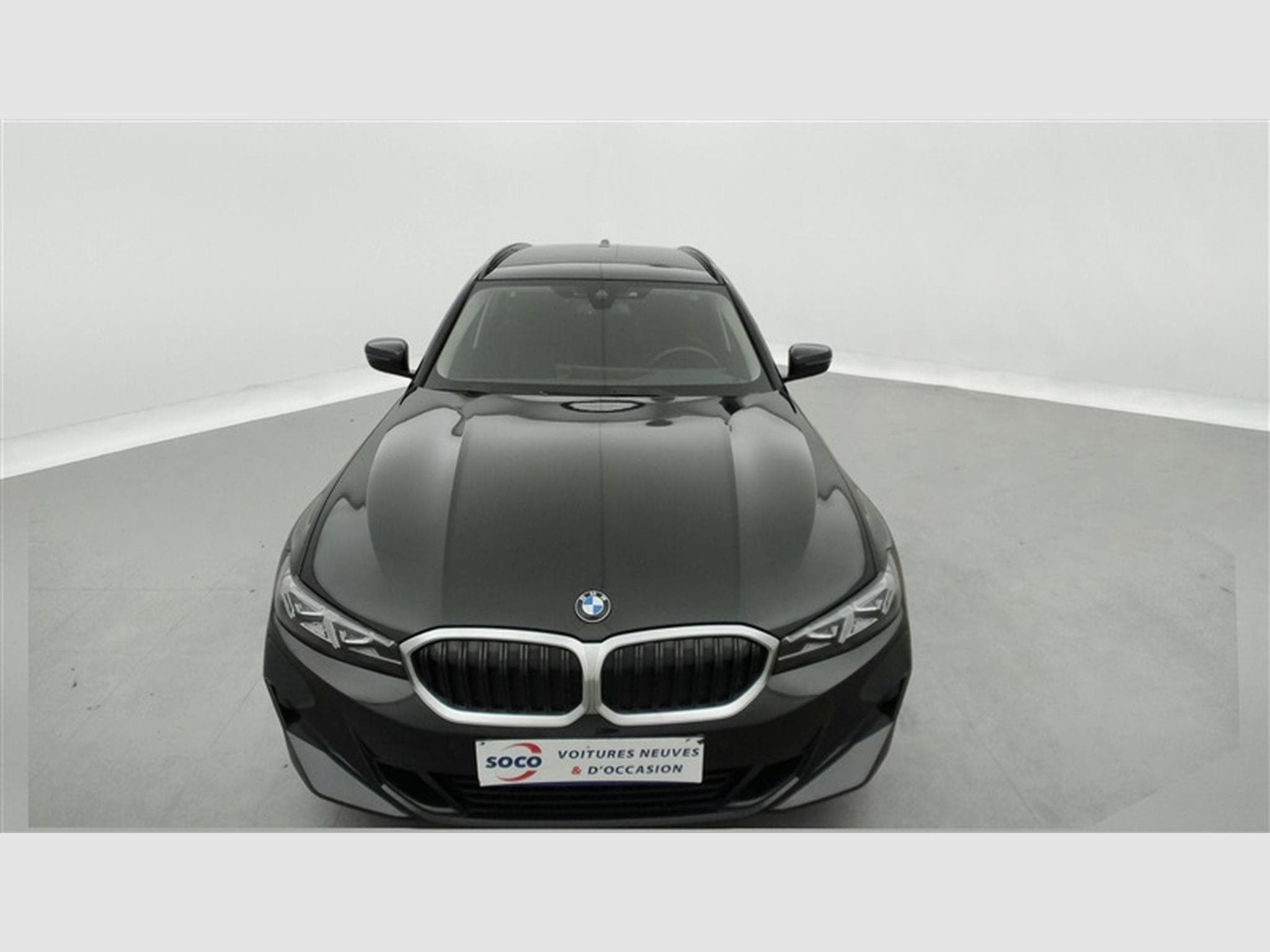BMW 318 318iA Touring  Navi Cockpit / Led / PDC av+ar (2024) - Foto 4