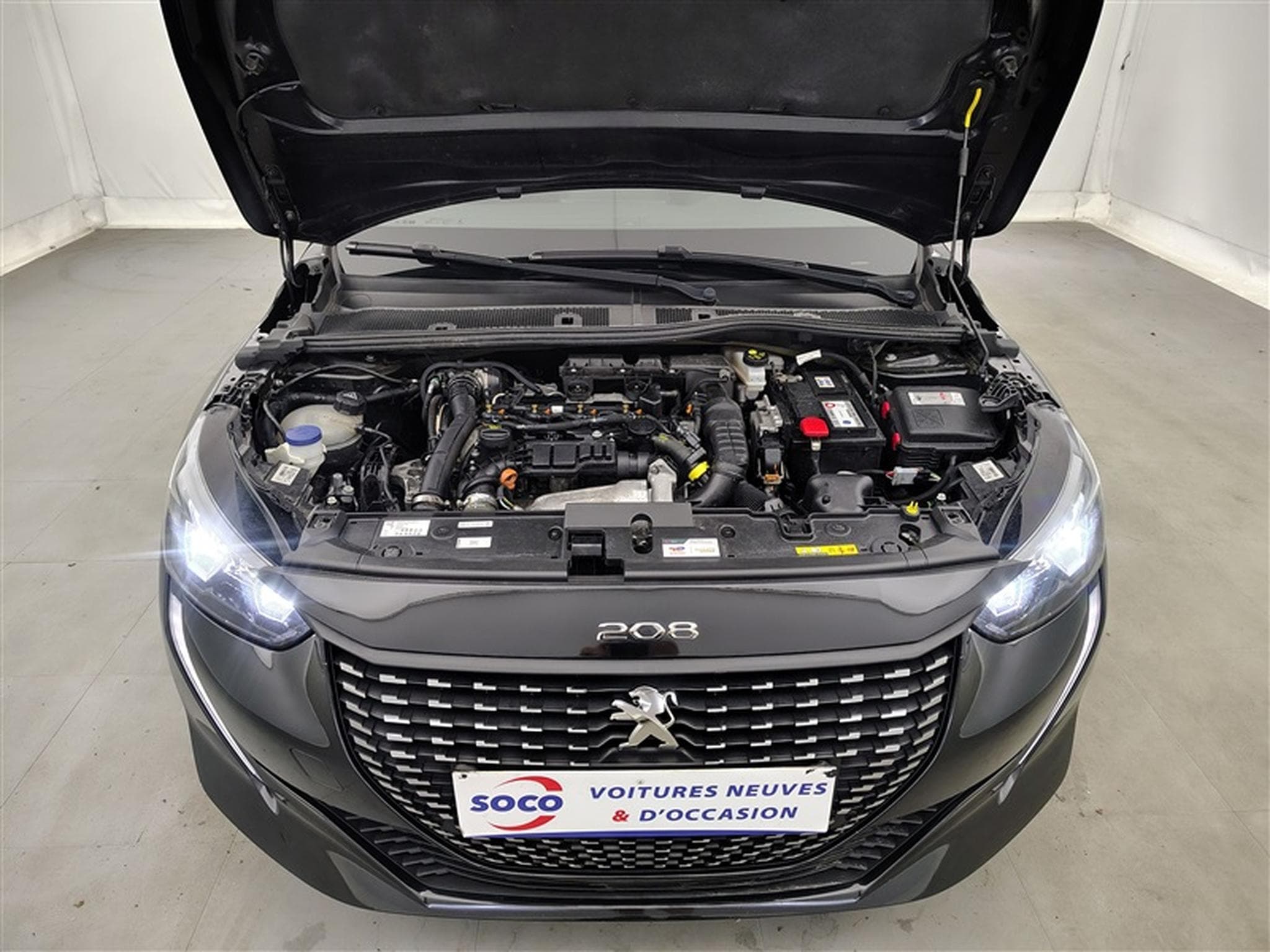 Peugeot 208 1.5 HDi Allure **NAVI/FULL LED/CAMERA** (2020) - Foto 18