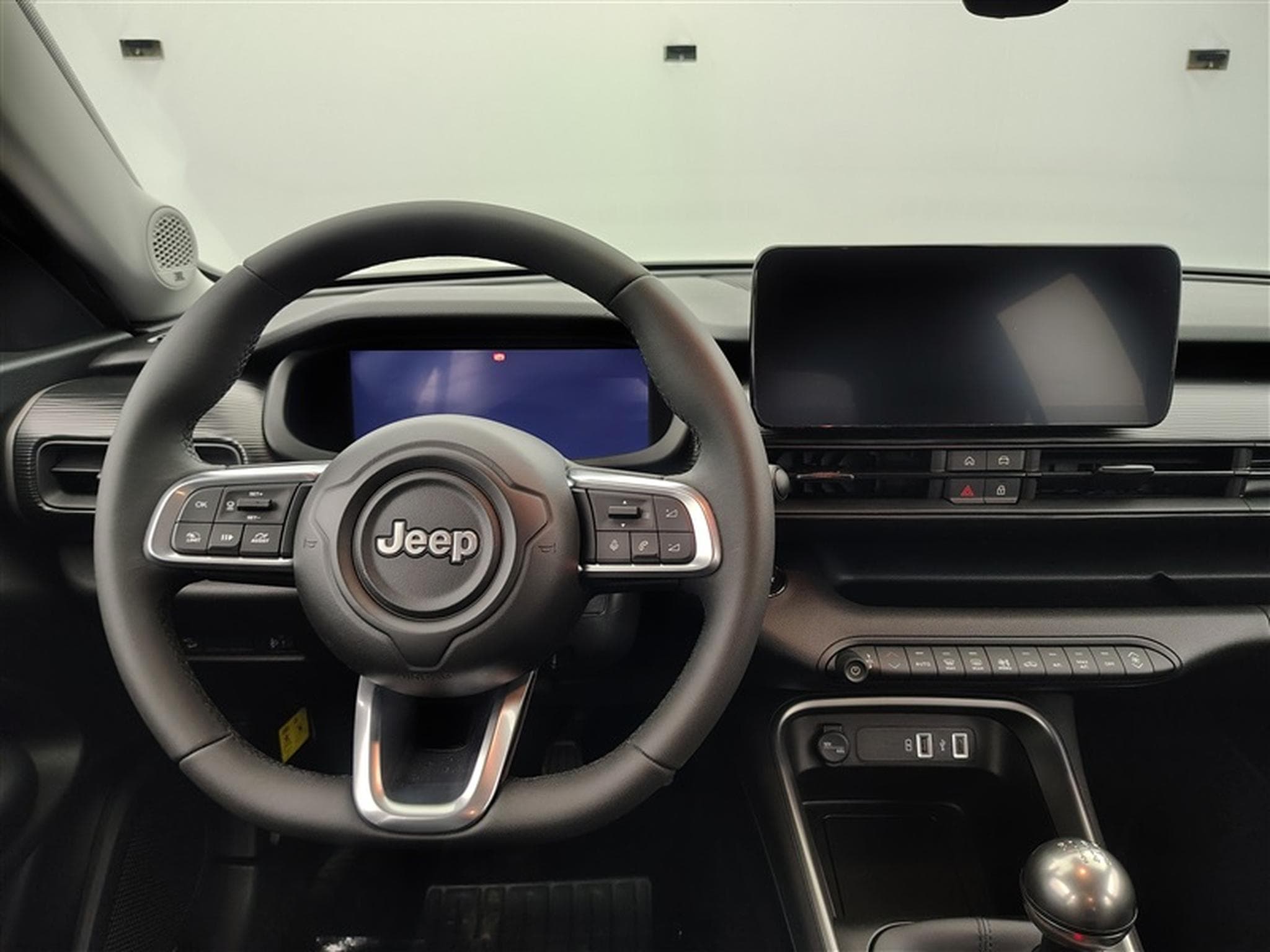 Jeep Avenger 1.2 Turbo 100cv Altitude NAVI / FULL LED / CUIR PARTIEL /CAM (2025) - Photo 9