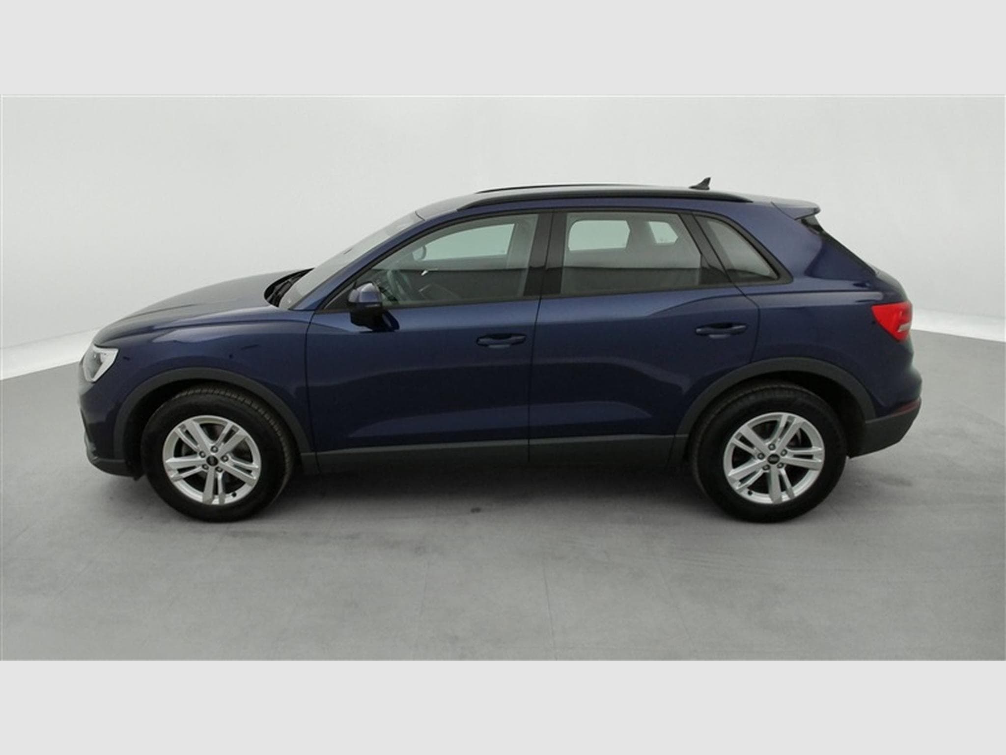 Audi Q3 35 TFSI Business plus Edition  S tronic (2023) - Foto 3