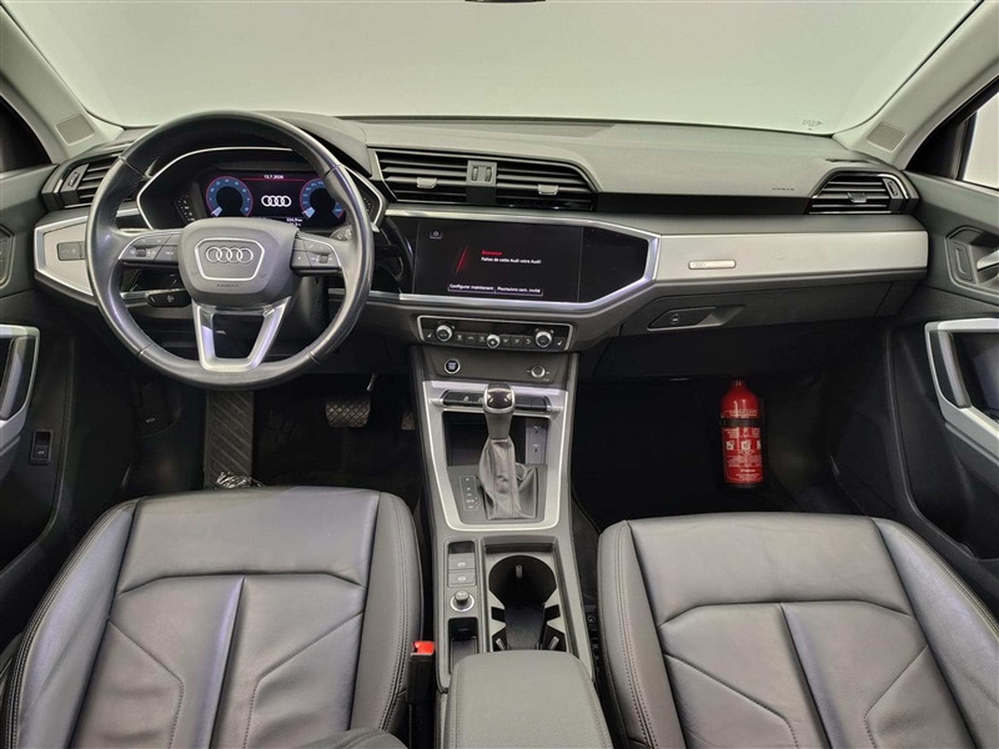 Audi Q3 35 TFSI Business plus Edition  S tronic (2023) - Foto 8