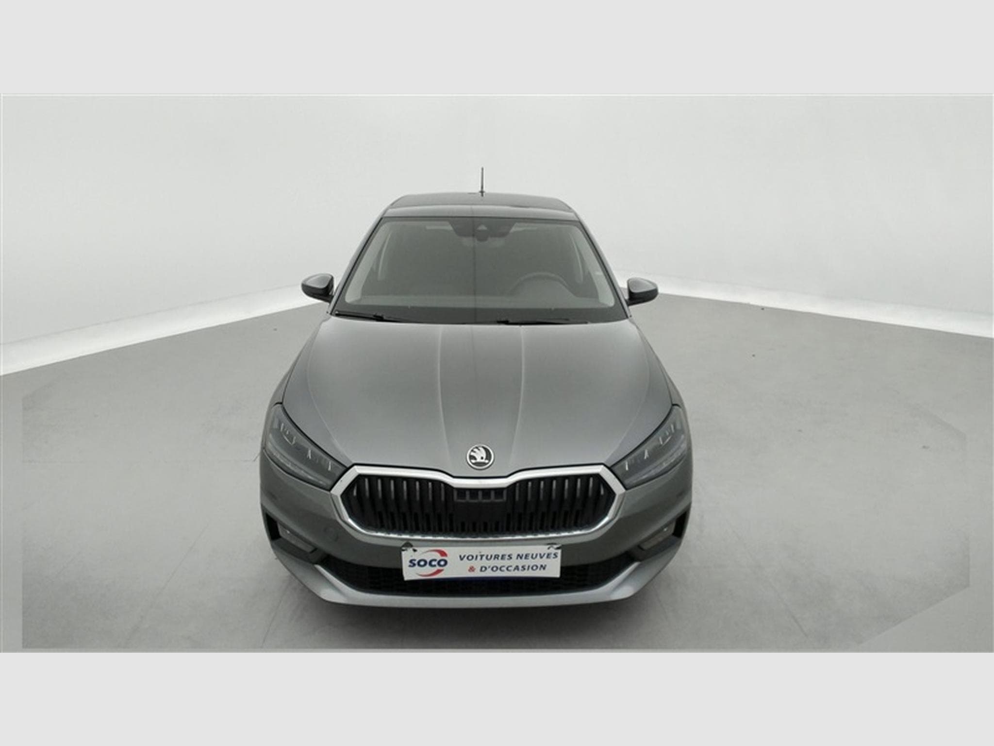 Skoda Fabia 1.0 TSI 95cv Selection CARPLAY / FULL LED / PDC AR / JA 15" (2025) - Foto 4