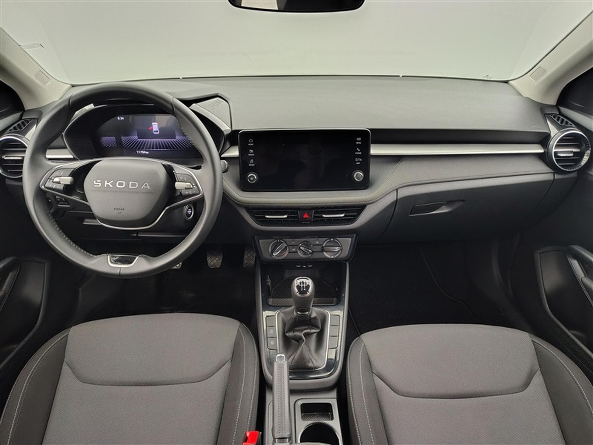 Skoda Fabia 1.0 TSI 95cv Selection CARPLAY / FULL LED / PDC AR / JA 15" (2025) - Foto 8