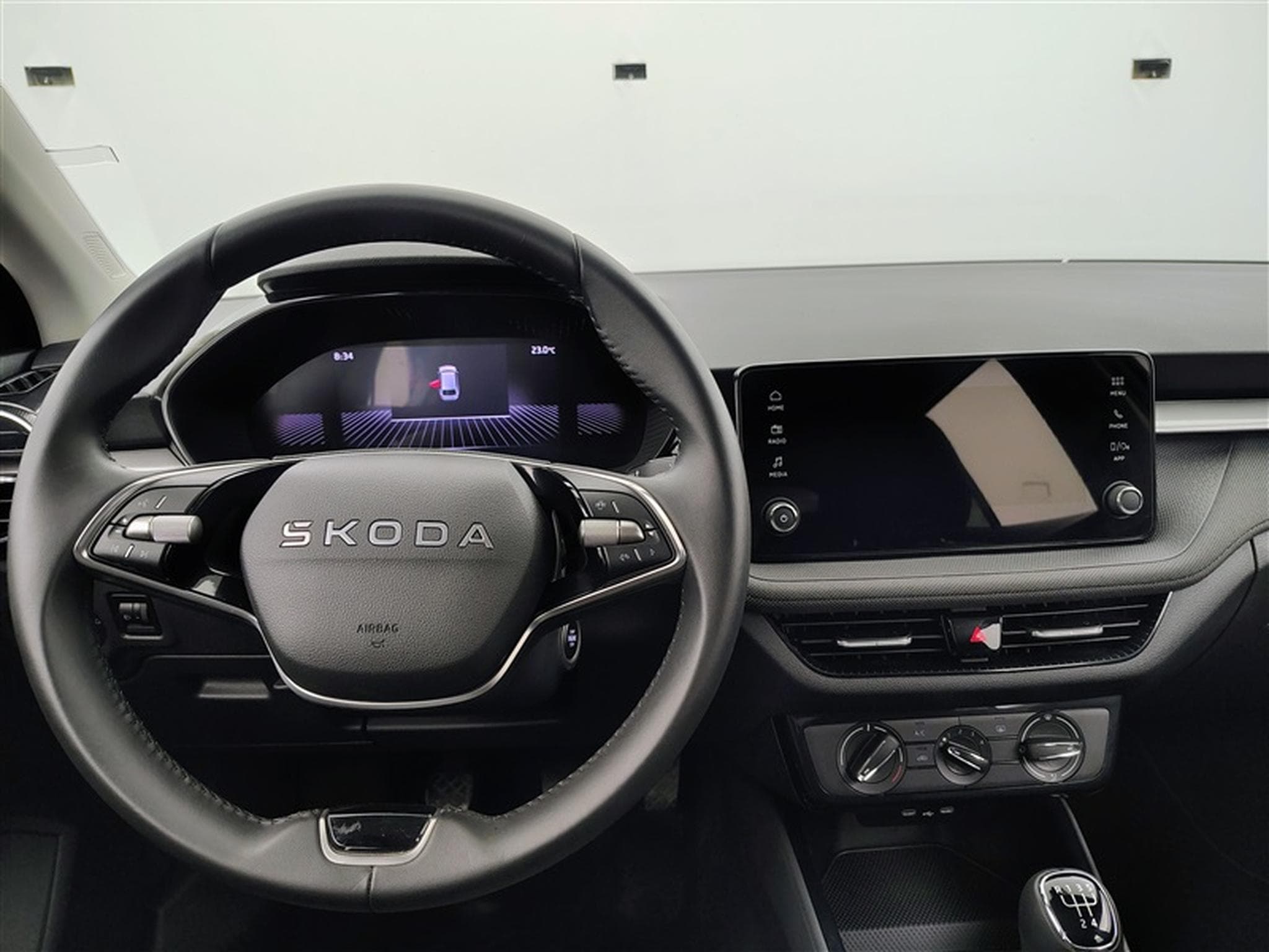 Skoda Fabia 1.0 TSI 95cv Selection CARPLAY / FULL LED / PDC AR / JA 15" (2025) - Foto 9
