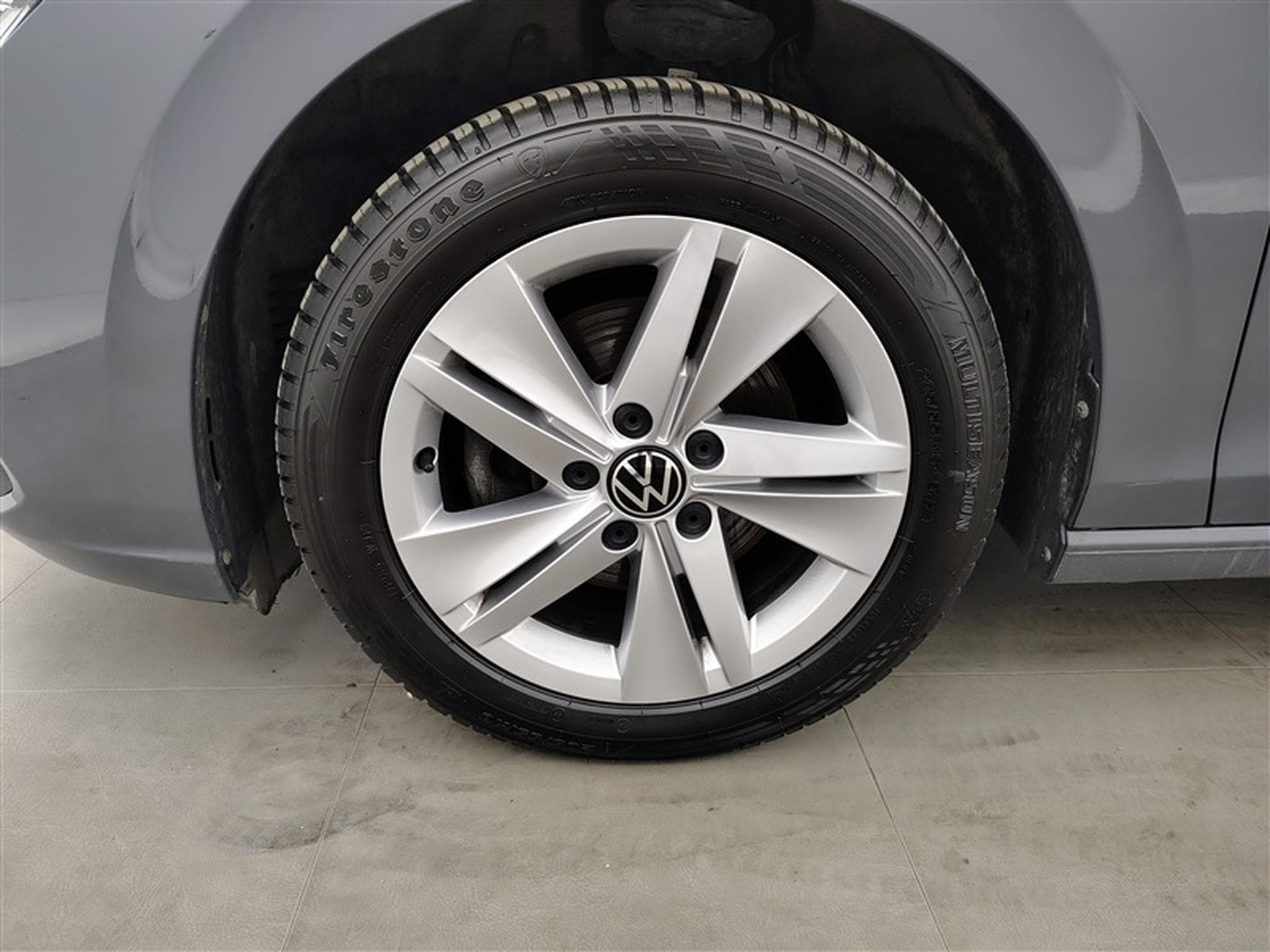 VW Golf 1.0 TSI Life Business NAVI/FULL LED/JA16/PDC AV AR (2024) - Photo 6