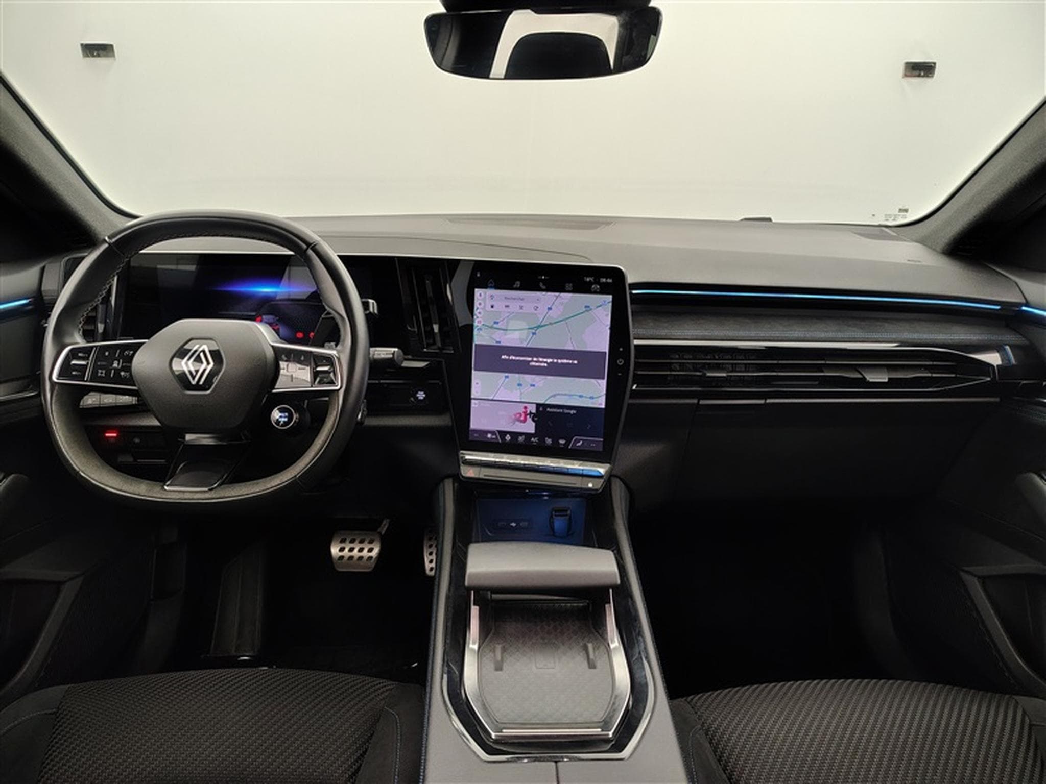 Renault Espace E-Tech FHEV 200 Esprit Alpine 7PL / NAVI / FULL LED / ALU (2024) - Foto 8