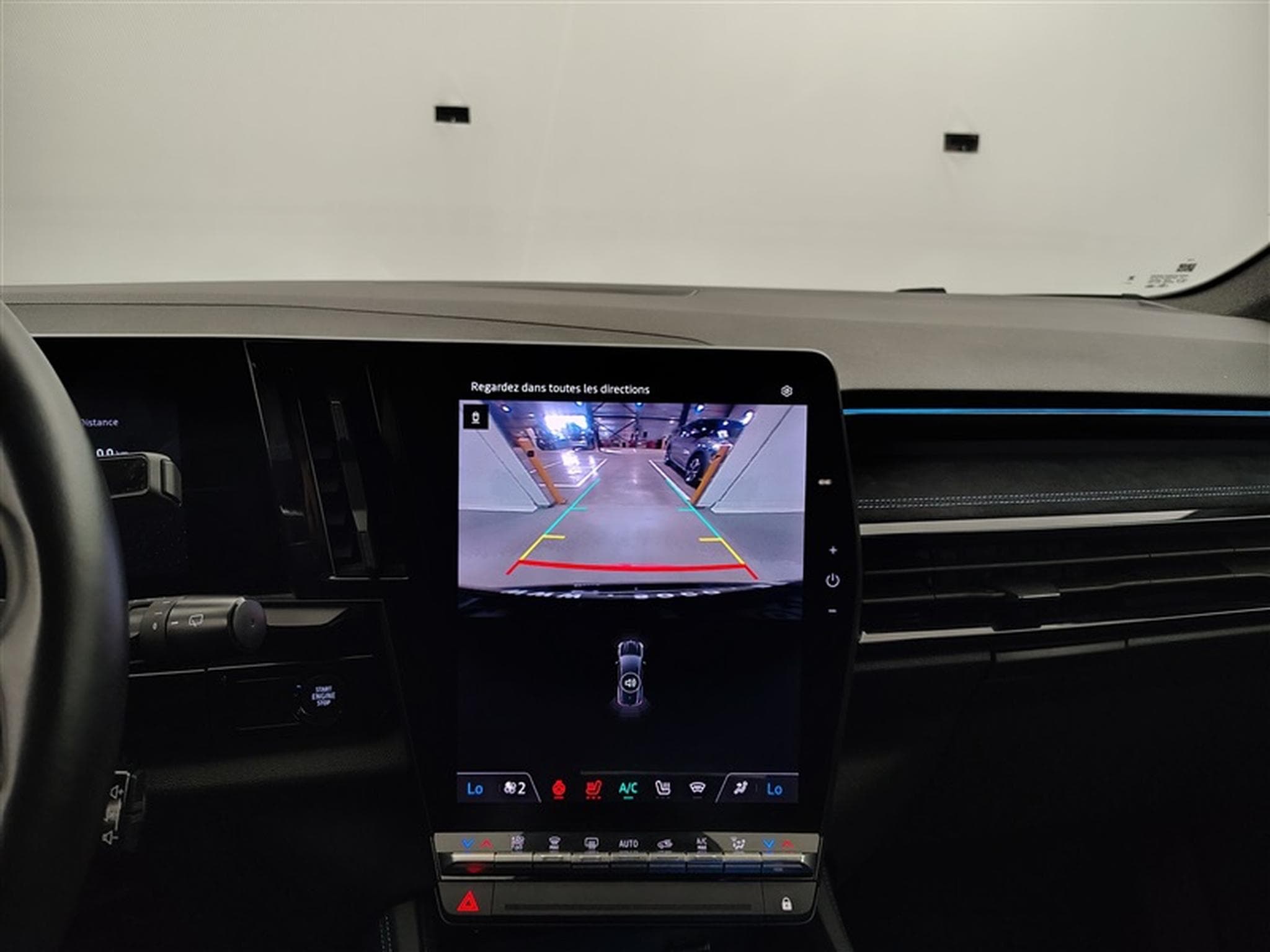 Renault Espace E-Tech FHEV 200 Esprit Alpine 7PL / NAVI / FULL LED / ALU (2024) - Foto 17