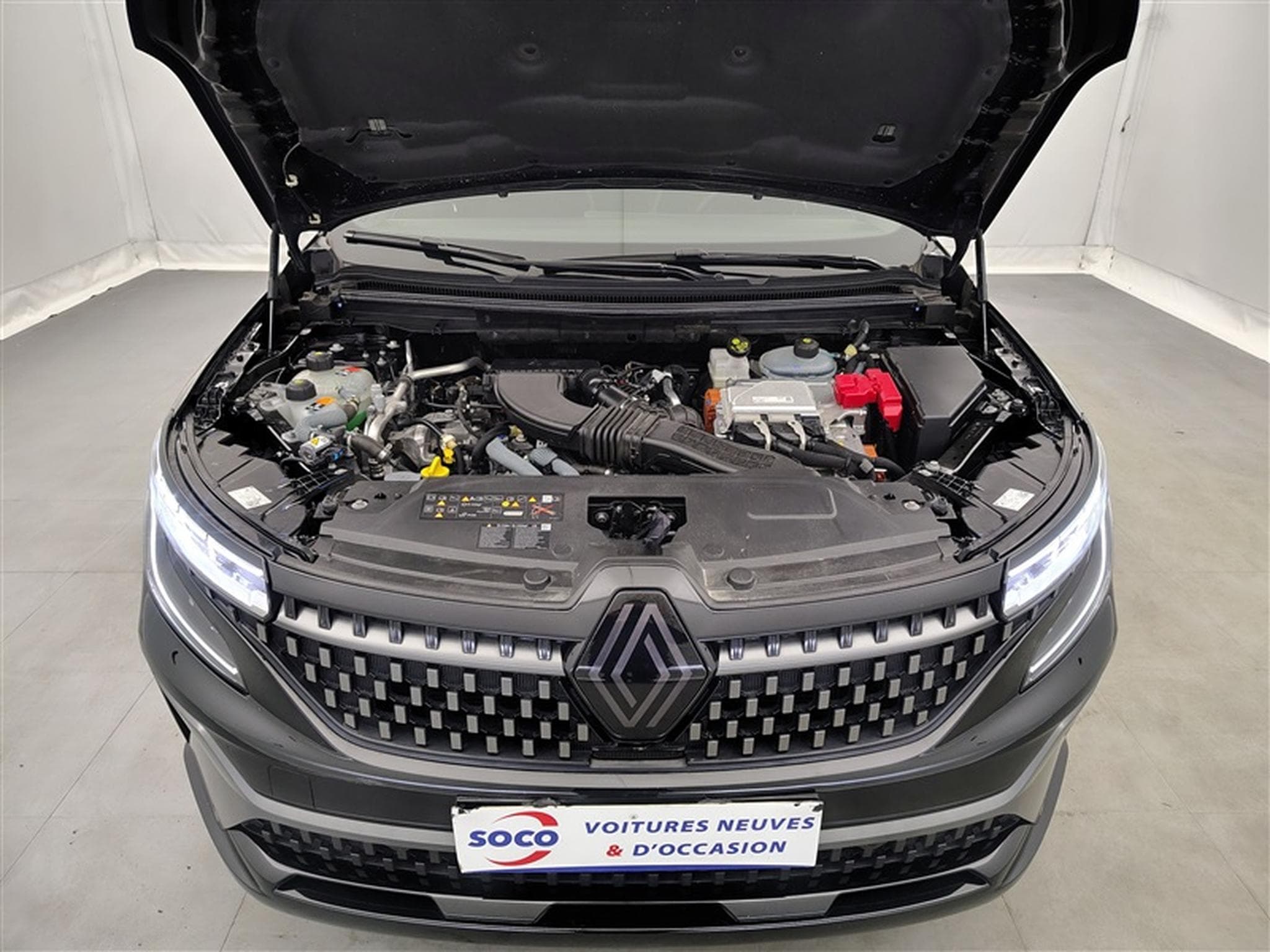 Renault Espace E-Tech FHEV 200 Esprit Alpine 7PL / NAVI / FULL LED / ALU (2024) - Foto 19