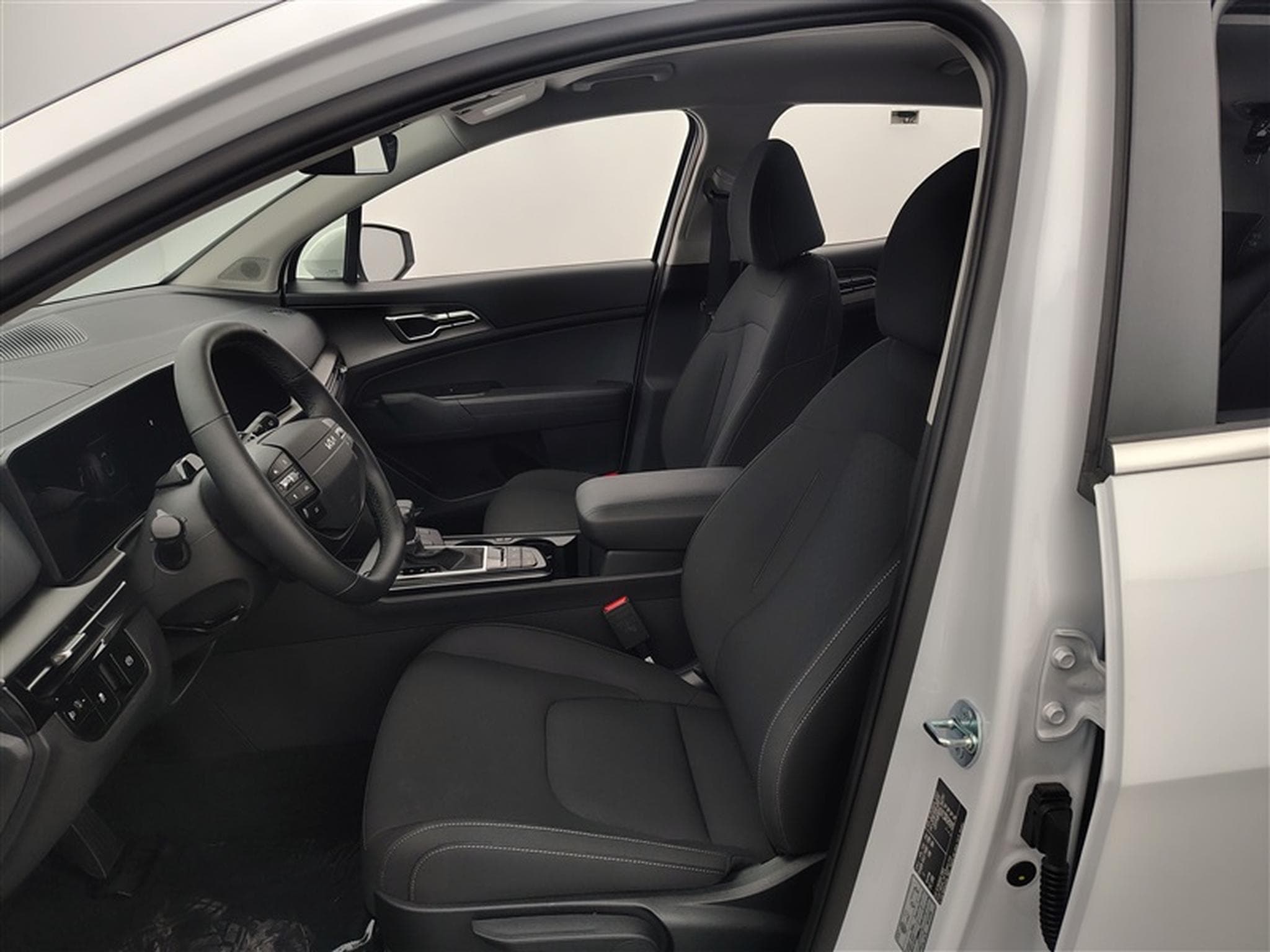Kia Sportage 1.6 T-GDi 150cv DCT LX NAVI / FULL LED / CAMERA / KEYLESS (2026) - Photo 7
