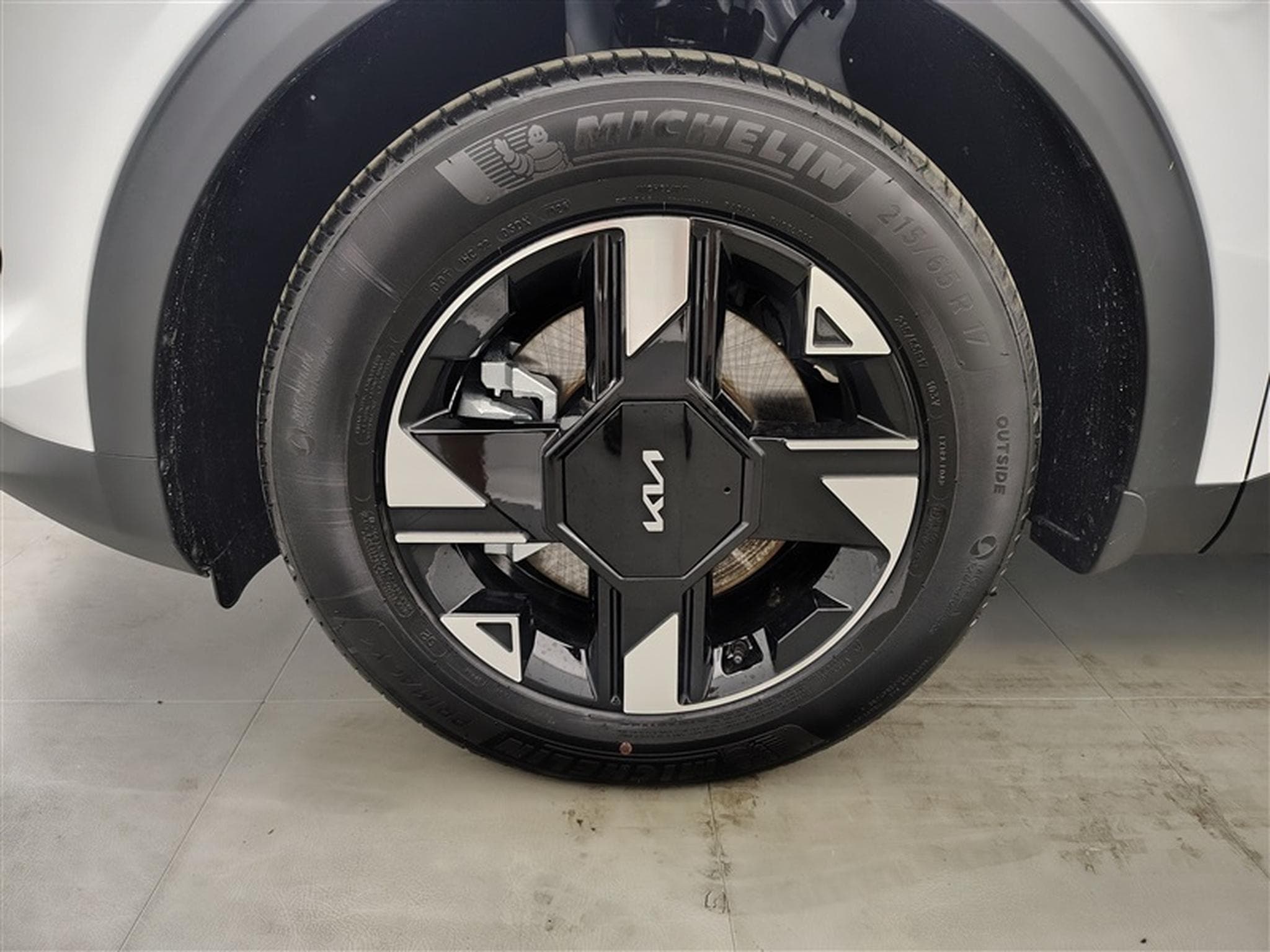 Kia Sportage 1.6 T-GDi 150cv DCT LX NAVI / FULL LED / CAMERA / KEYLESS (2026) - Photo 6