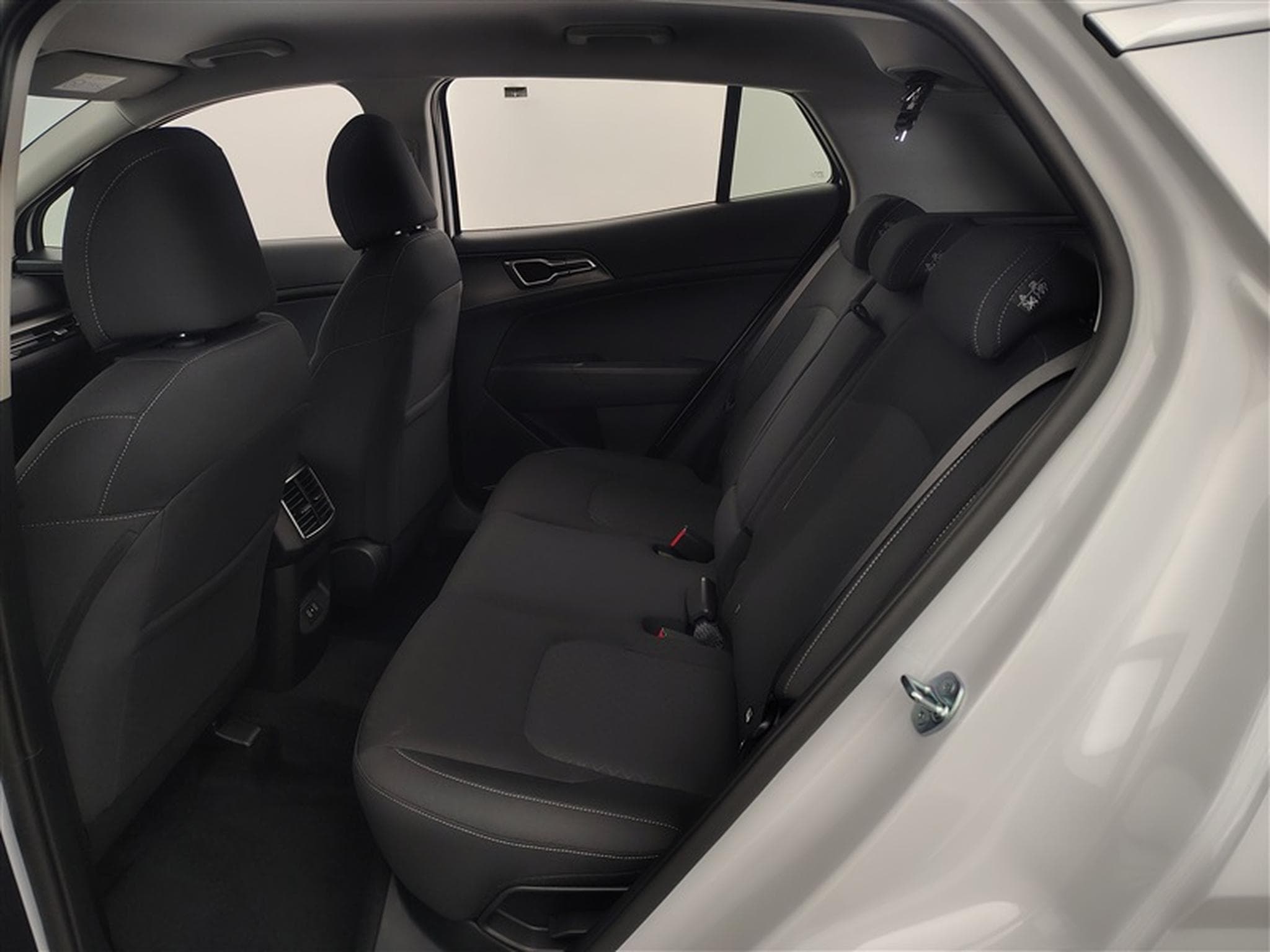Kia Sportage 1.6 T-GDi 150cv DCT LX NAVI / FULL LED / CAMERA / KEYLESS (2026) - Photo 13