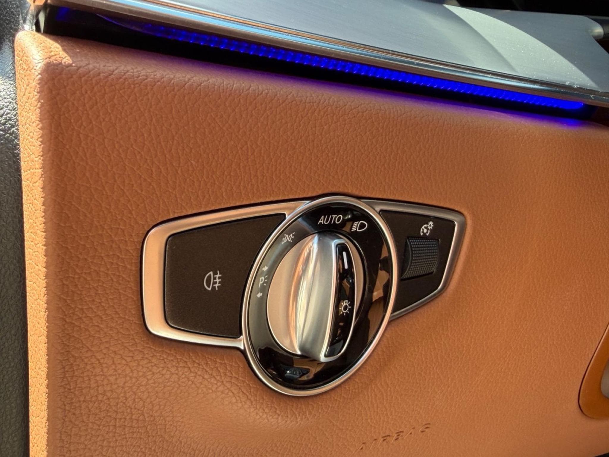 Mercedes E 400 d 4Matic Coupe (2020) - Photo 14