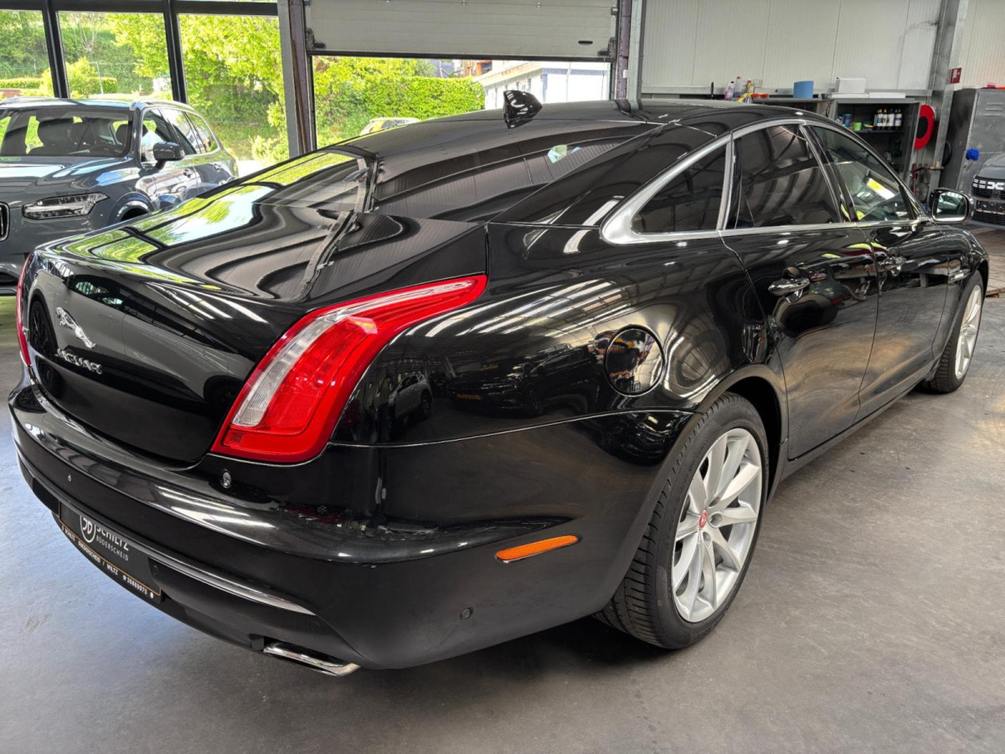 Jaguar XJ V6 3.0 Diesel 300HP (2019) - Photo 3