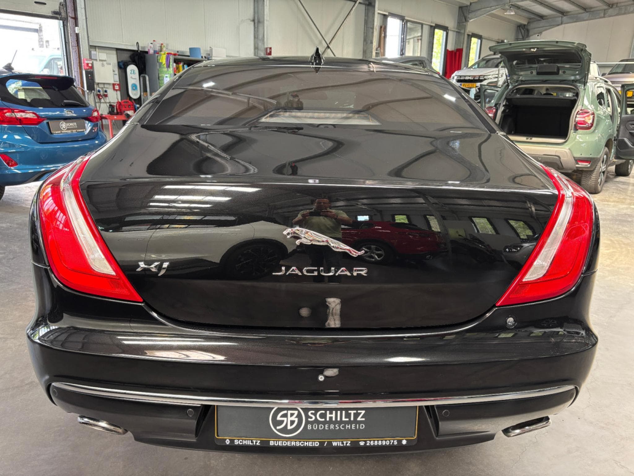 Jaguar XJ V6 3.0 Diesel 300HP (2019) - Photo 4