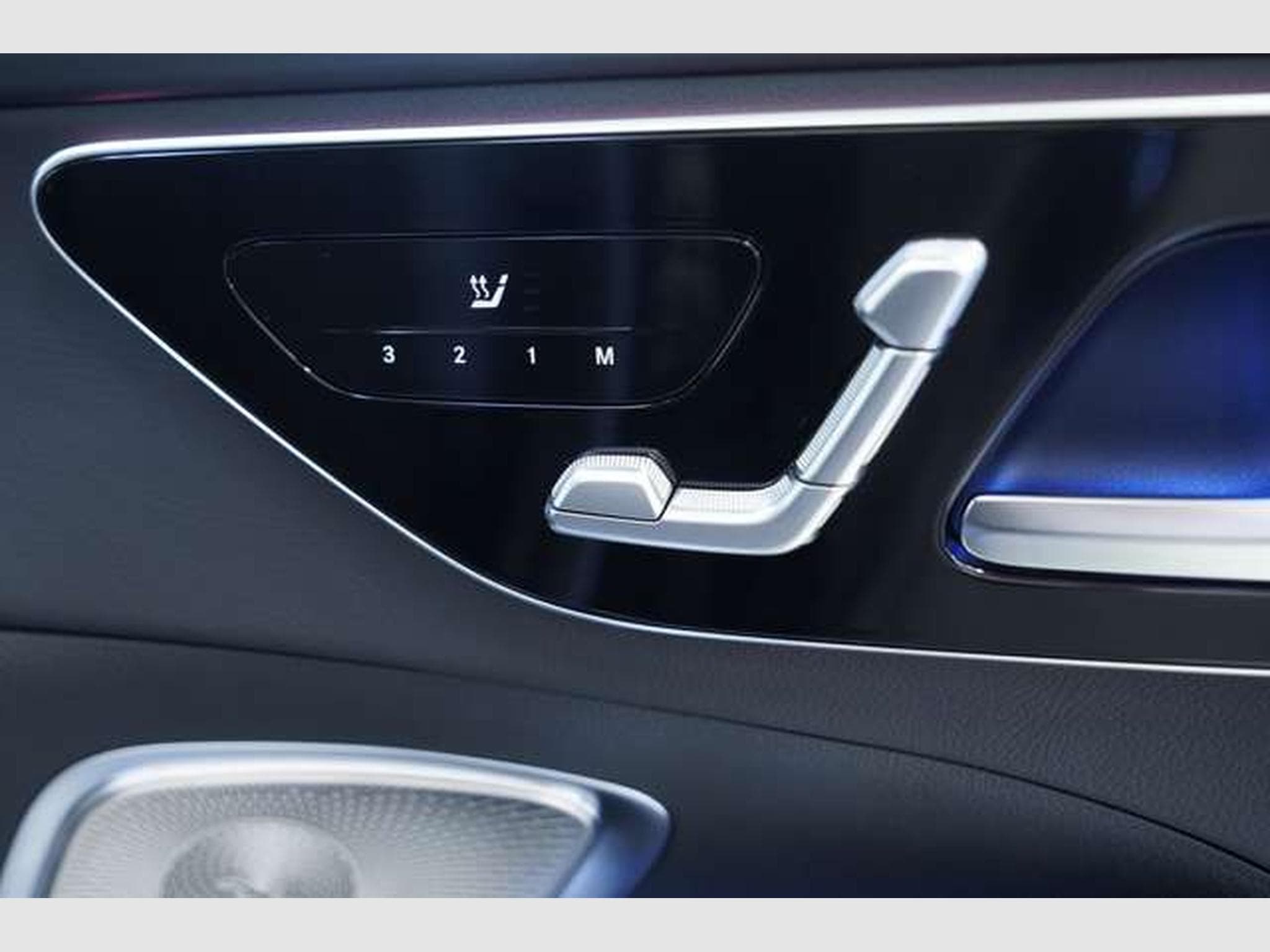 Mercedes C 300 T d AMG Line *2.HD*19*Distr.*Pano*Digital (2024) - Photo 15