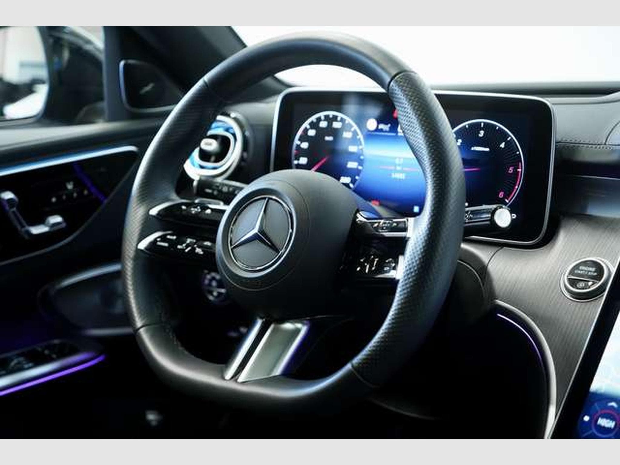Mercedes C 300 T d AMG Line *2.HD*19*Distr.*Pano*Digital (2024) - Photo 45