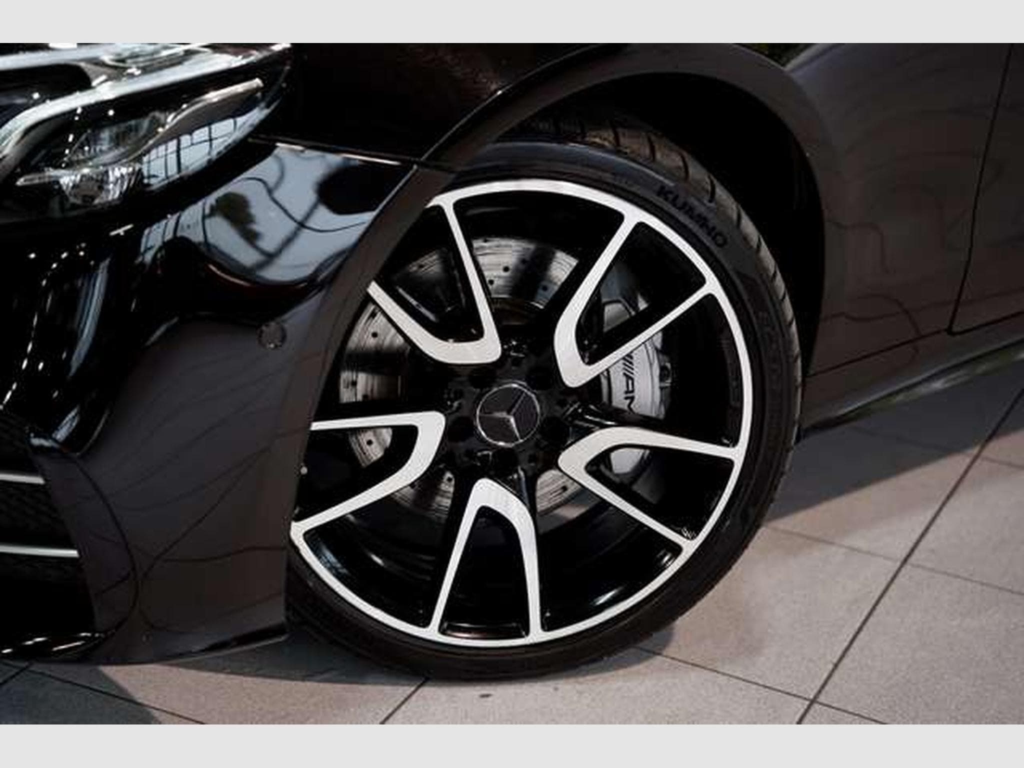 Mercedes E 53 AMG Coupé 4M *2.H *20 *Pano *H-UP *Memory (2019) - Photo 3