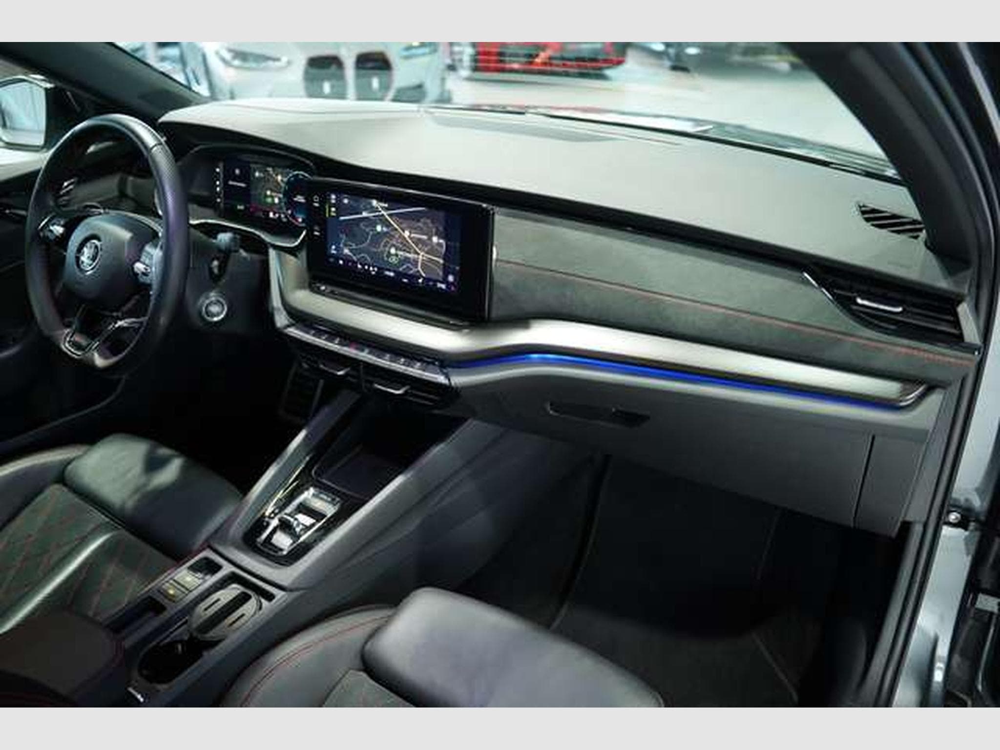 Skoda Octavia RS 4x4 *1.H *19 *Virtual*Pano*AHK*360° (2024) - Photo 19