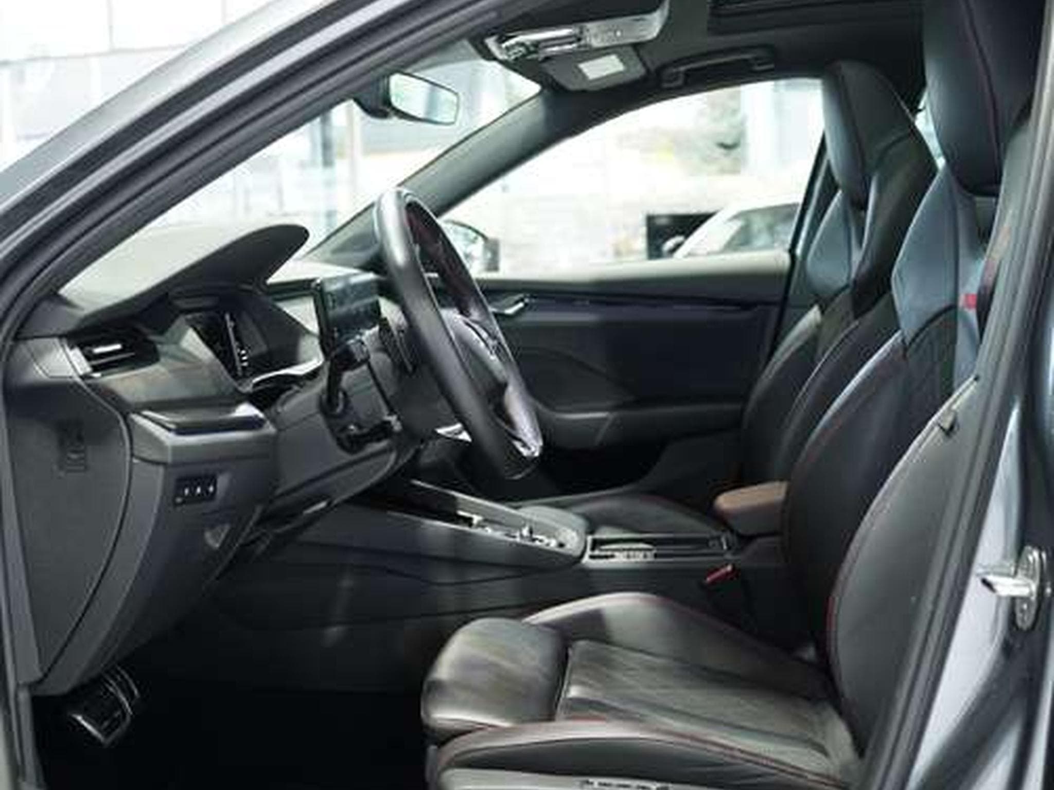 Skoda Octavia RS 4x4 *1.H *19 *Virtual*Pano*AHK*360° (2024) - Photo 25