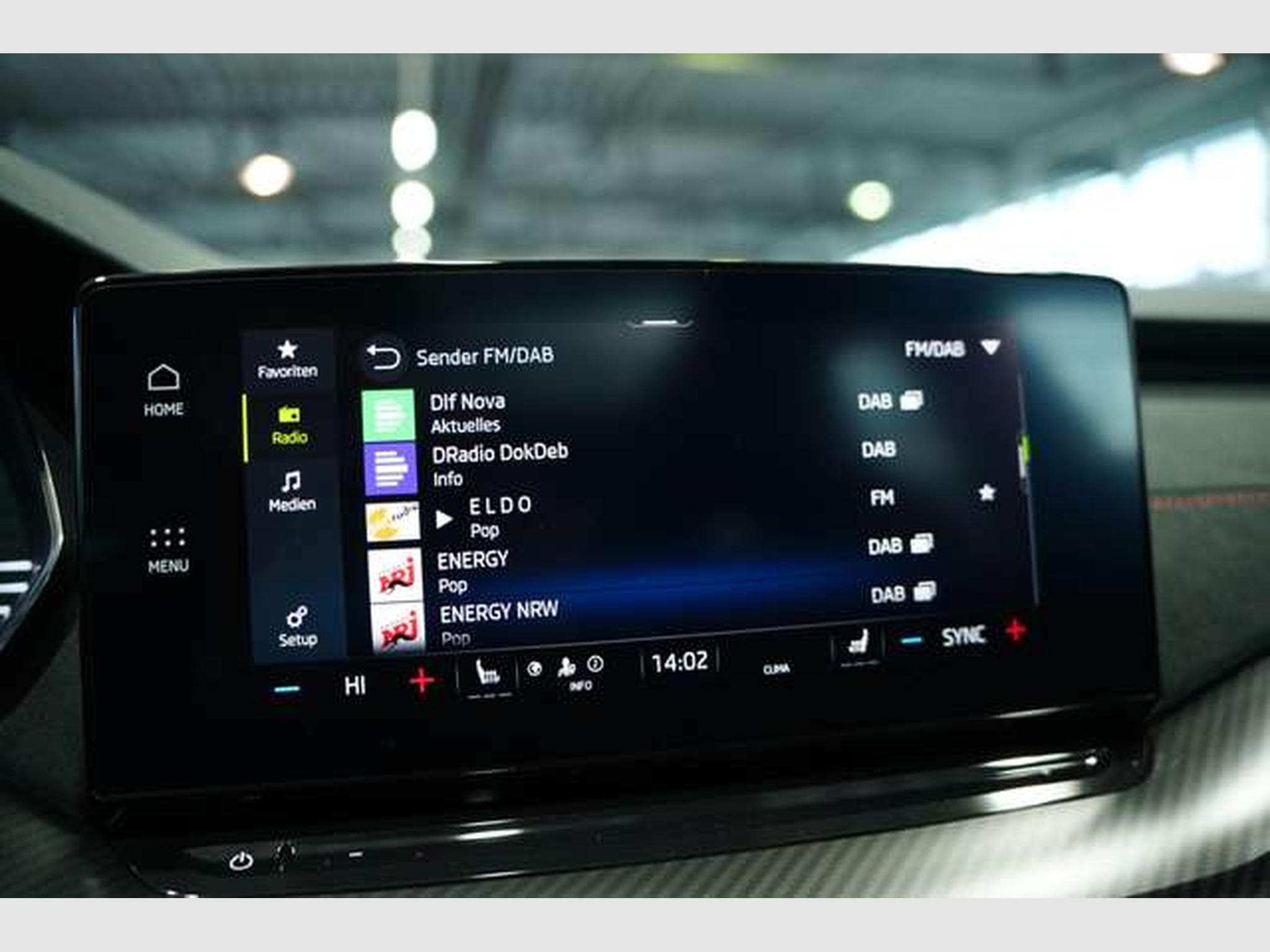Skoda Octavia RS 4x4 *1.H *19 *Virtual*Pano*AHK*360° (2024) - Photo 34