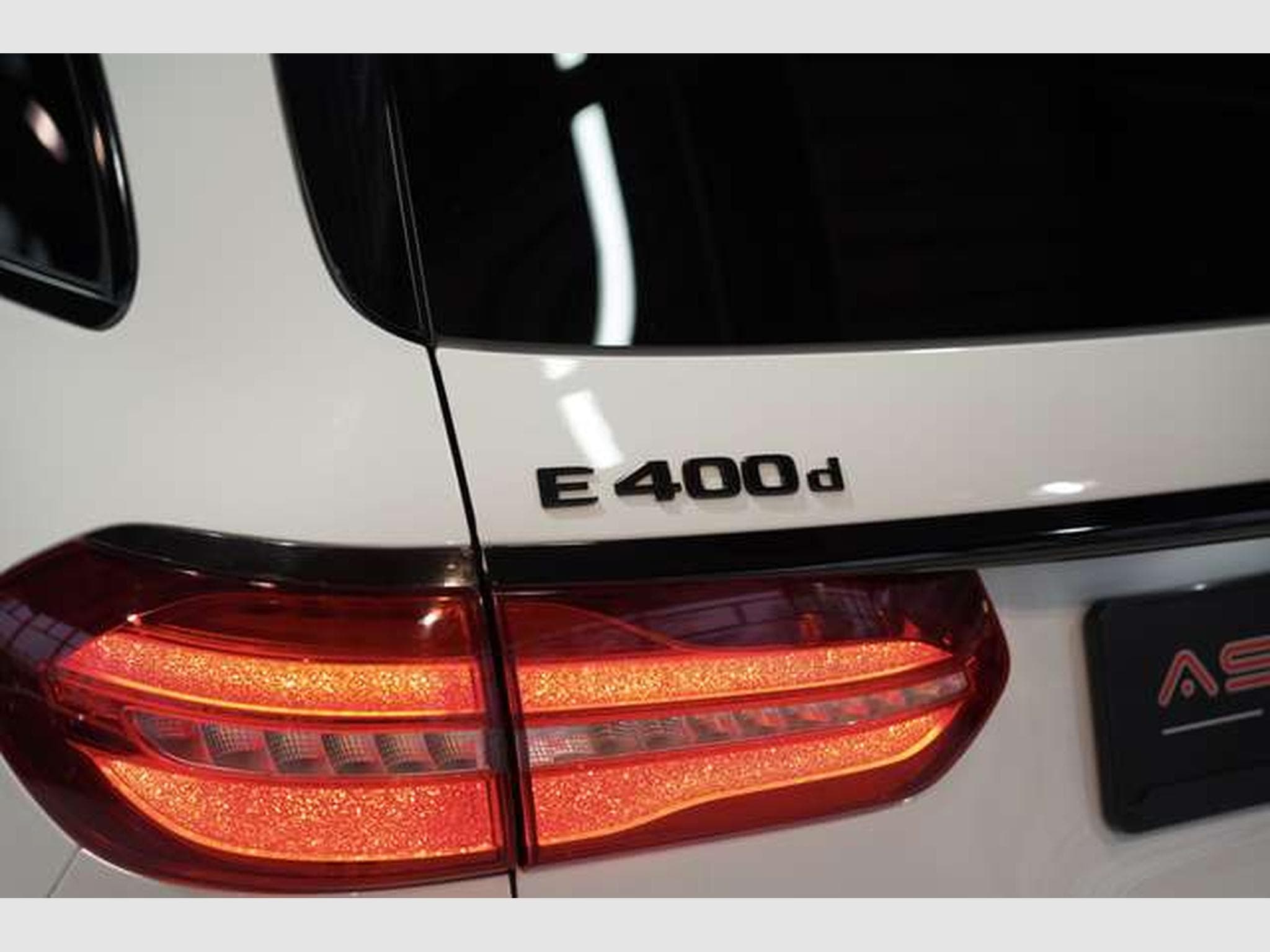 Mercedes E 400 d T 4M AMG Line *2.H *Distr.*Pano*H-UP*AHK (2018) - Photo 10